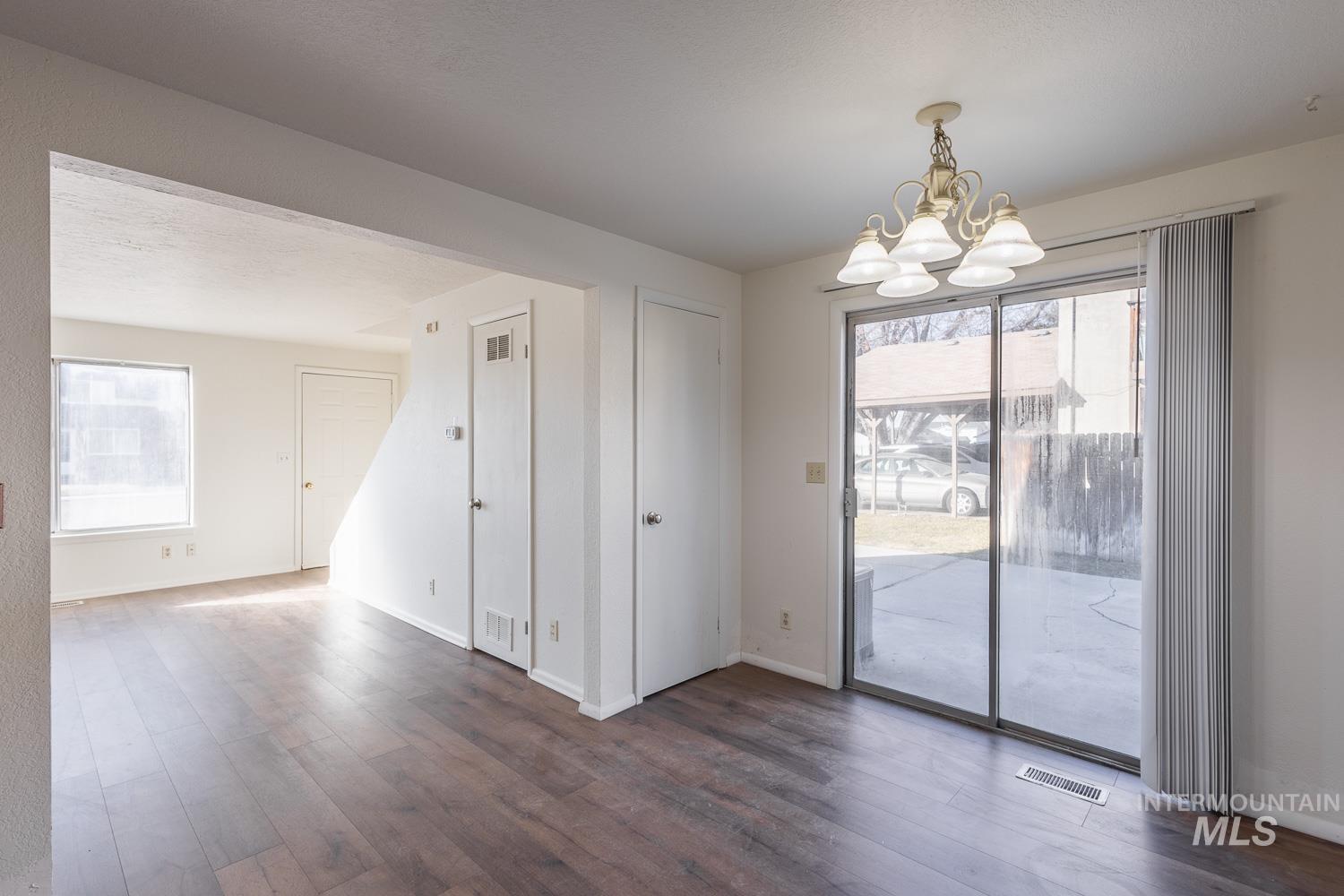 700 W Idaho Ave. Property Photo 9