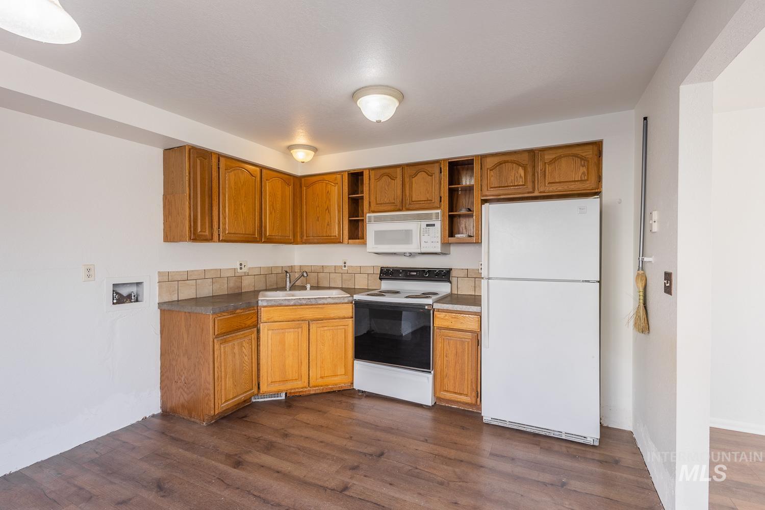 700 W Idaho Ave. Property Photo 11