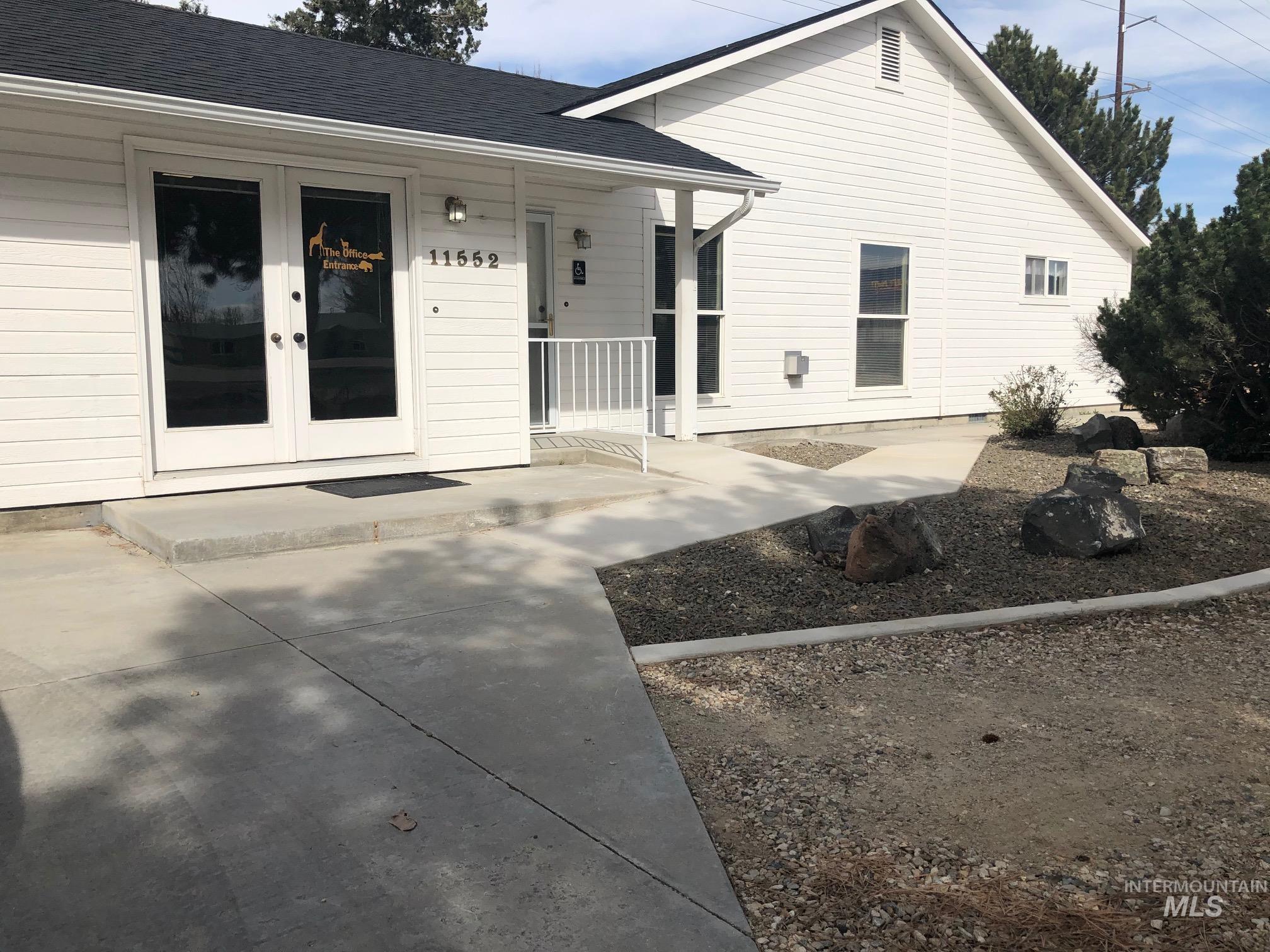 11552 W State Street Property Photo 1