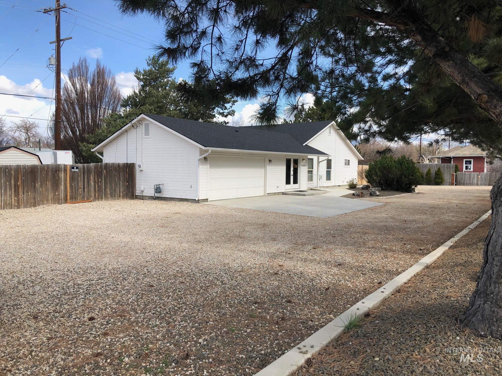 11552 W State Street Property Photo 2