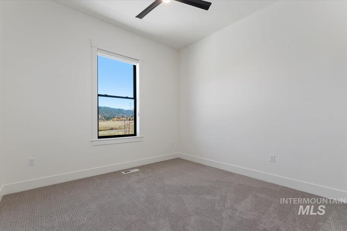 42 Singing Springs Way Property Photo 32