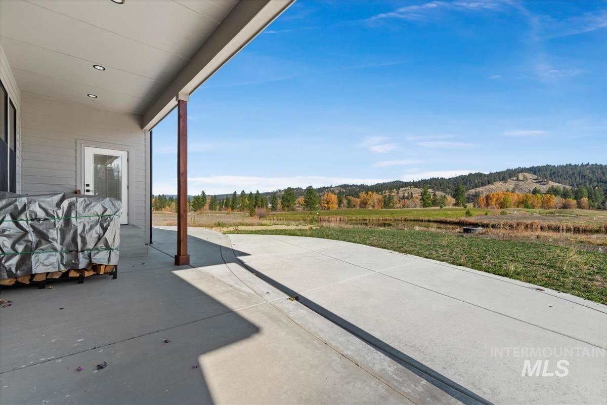 42 Singing Springs Way Property Photo 37