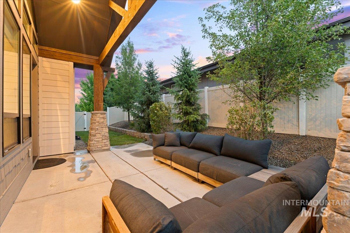 9709 W Snowcap Dr Property Photo 43