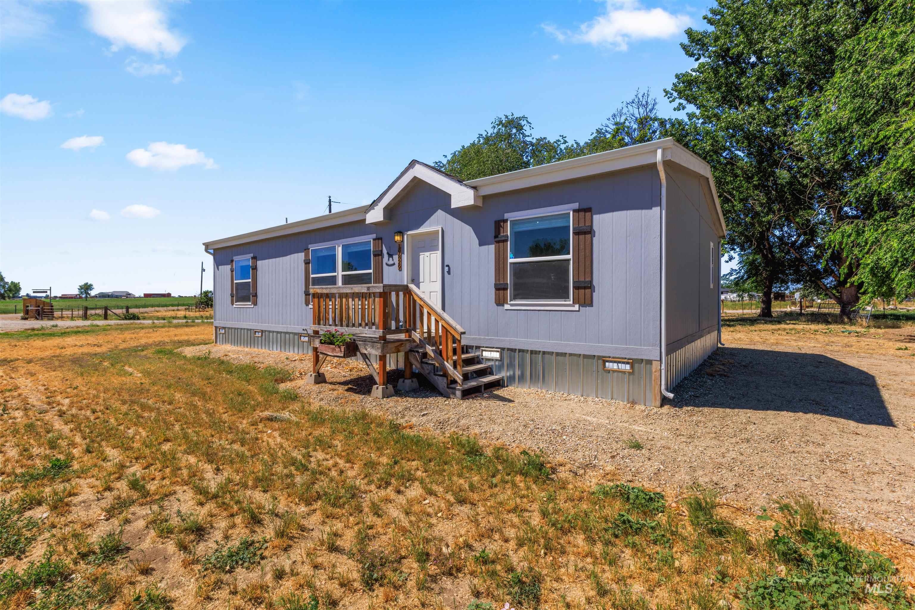 19829 Top Road Property Photo 1