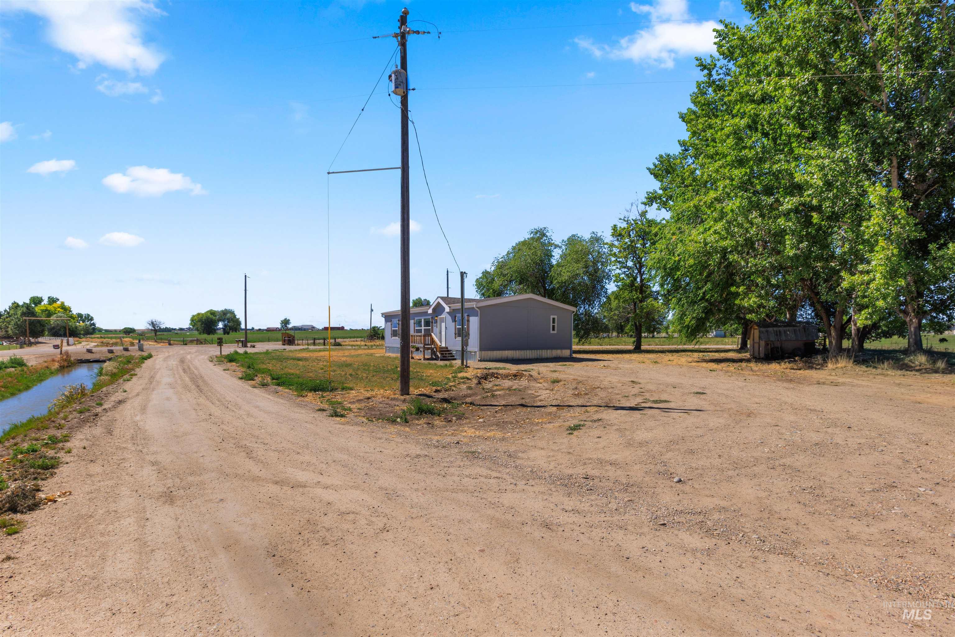 19829 Top Road Property Photo 32