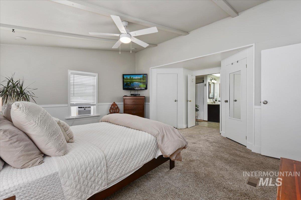 1200 Artesian Rd. Property Photo 16