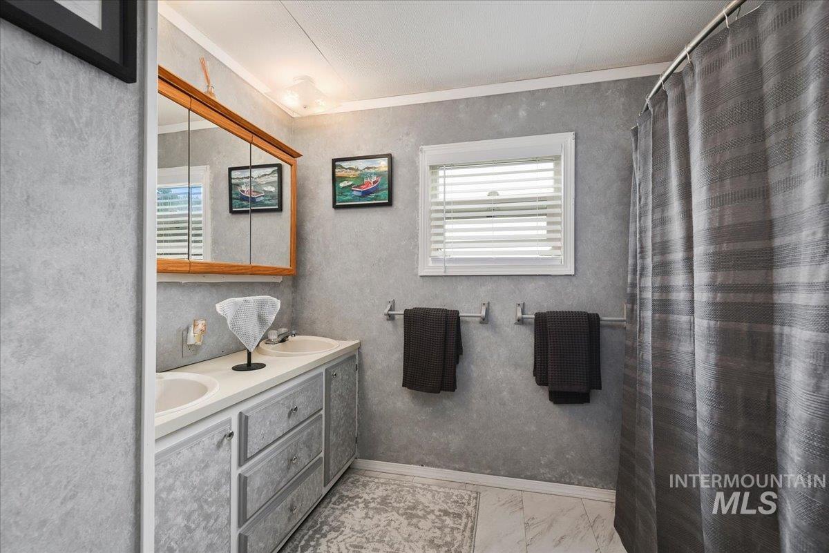 1200 Artesian Rd. Property Photo 20