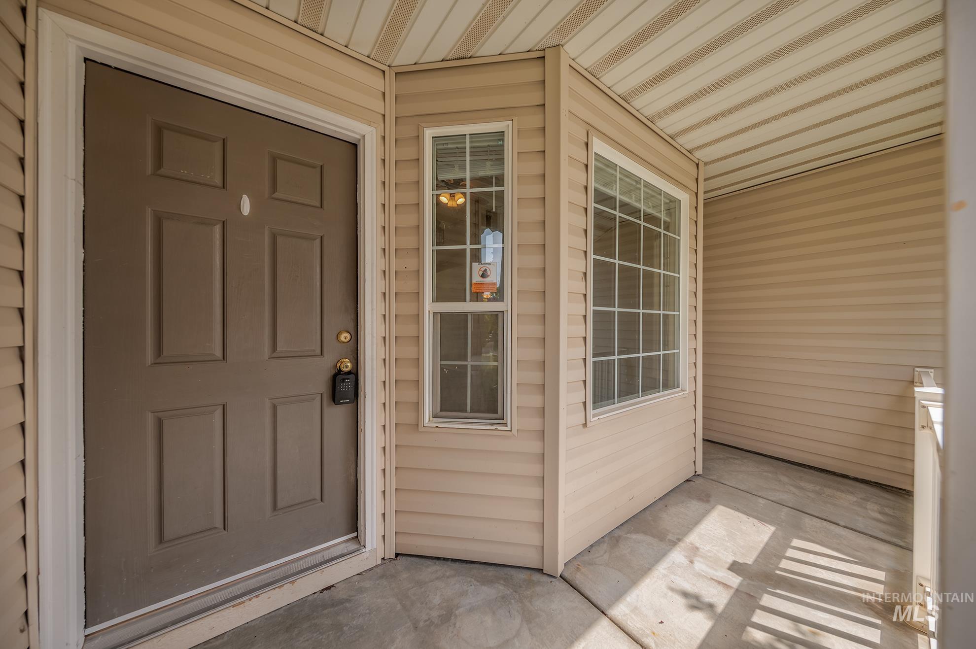 90 S Bancroft Way Property Photo 3