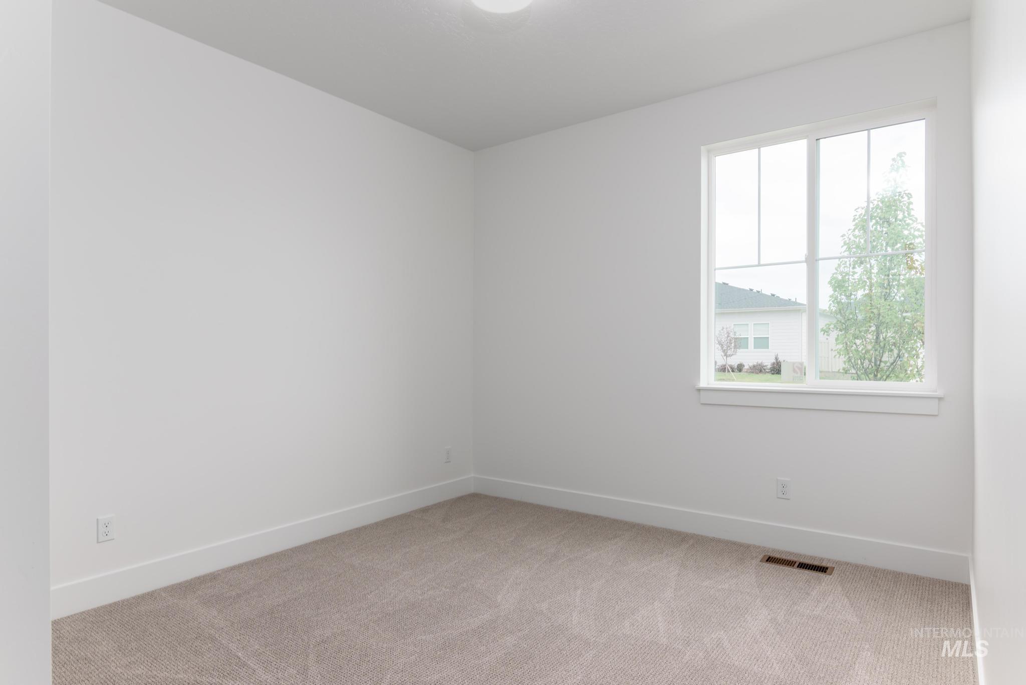 1189 W Grassland St Property Photo 20