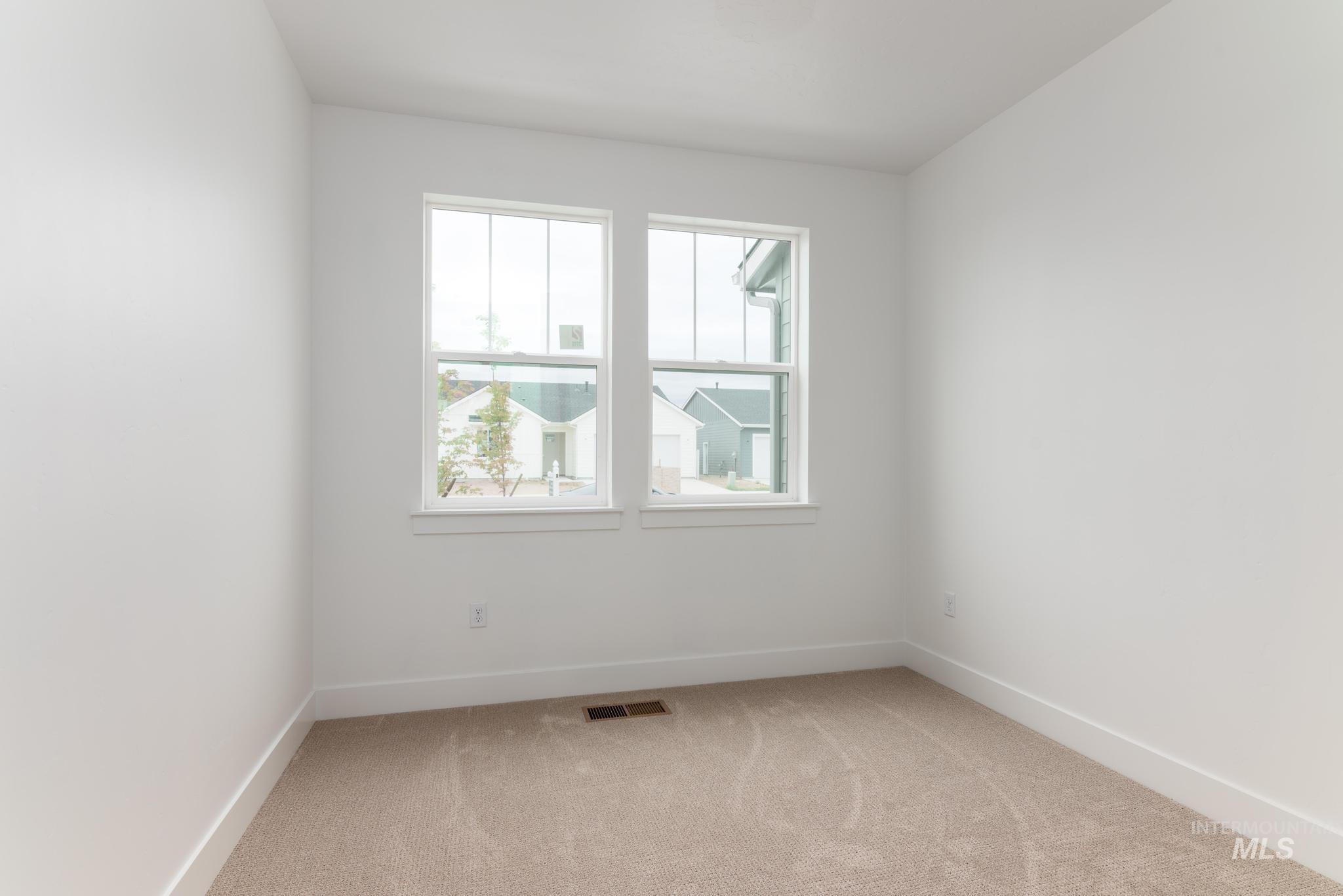 1924 W Arya St Property Photo 11