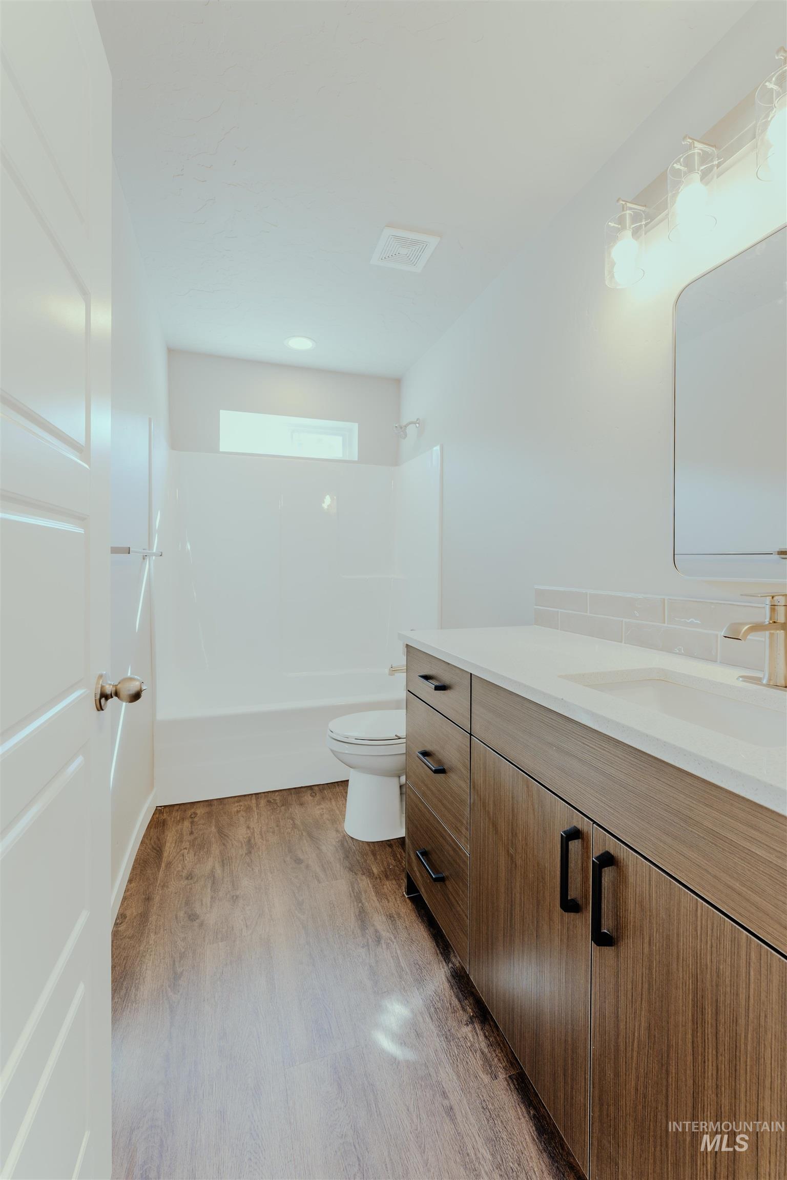 1231 Phillips Circle Property Photo 10