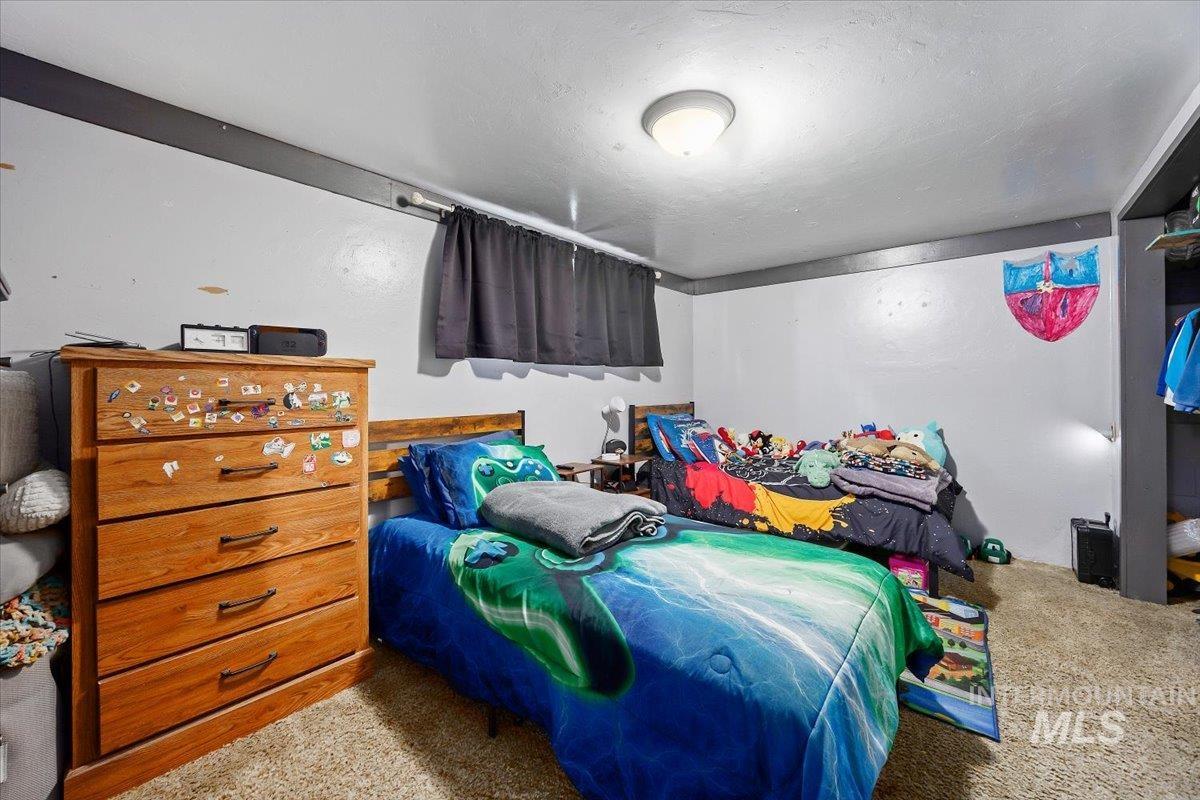 1375 E 3500 N Property Photo 24