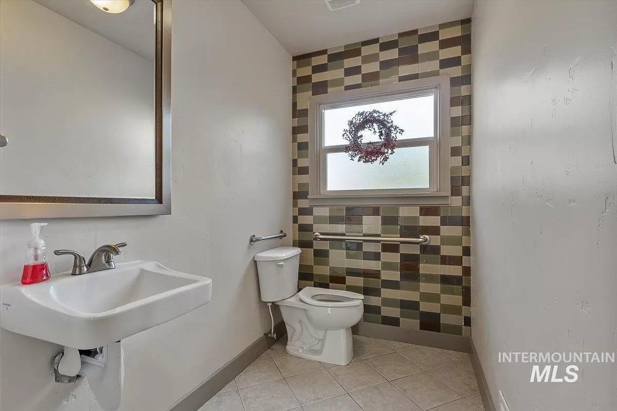 1216 7th St. S Property Photo 10
