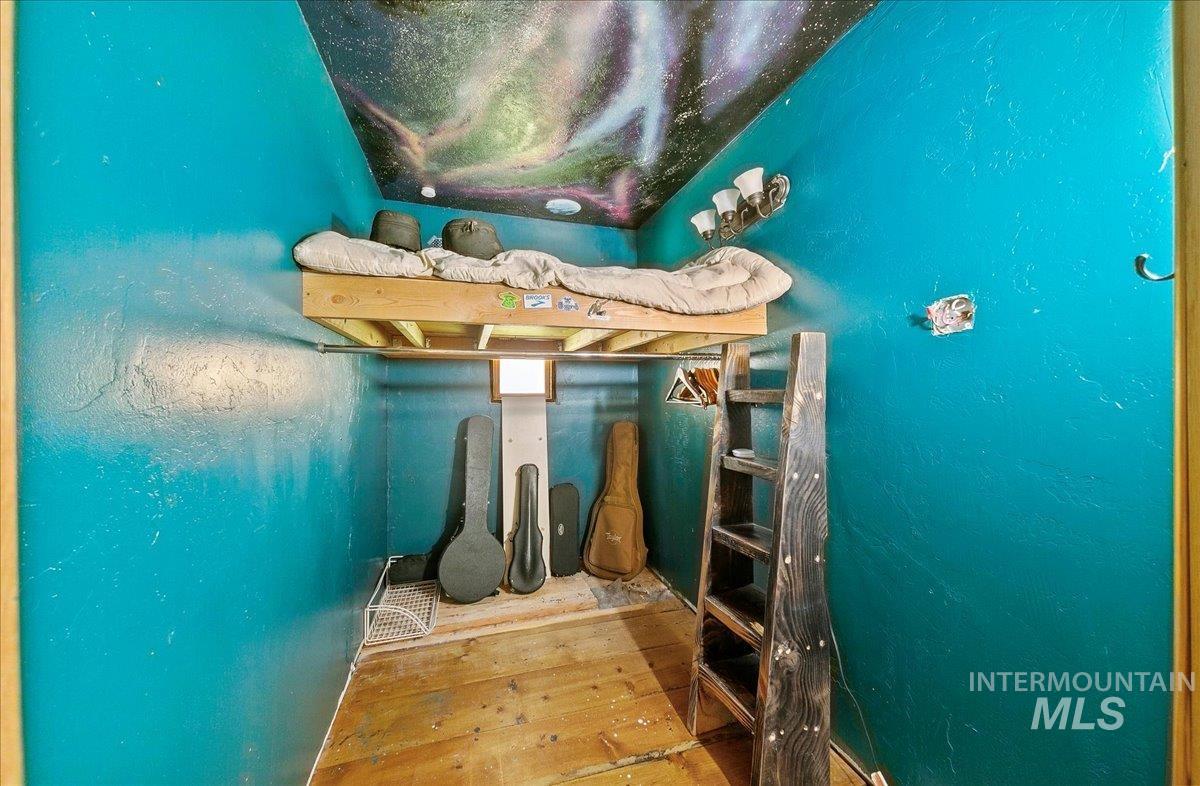 221 Tollgate Road Property Photo 16