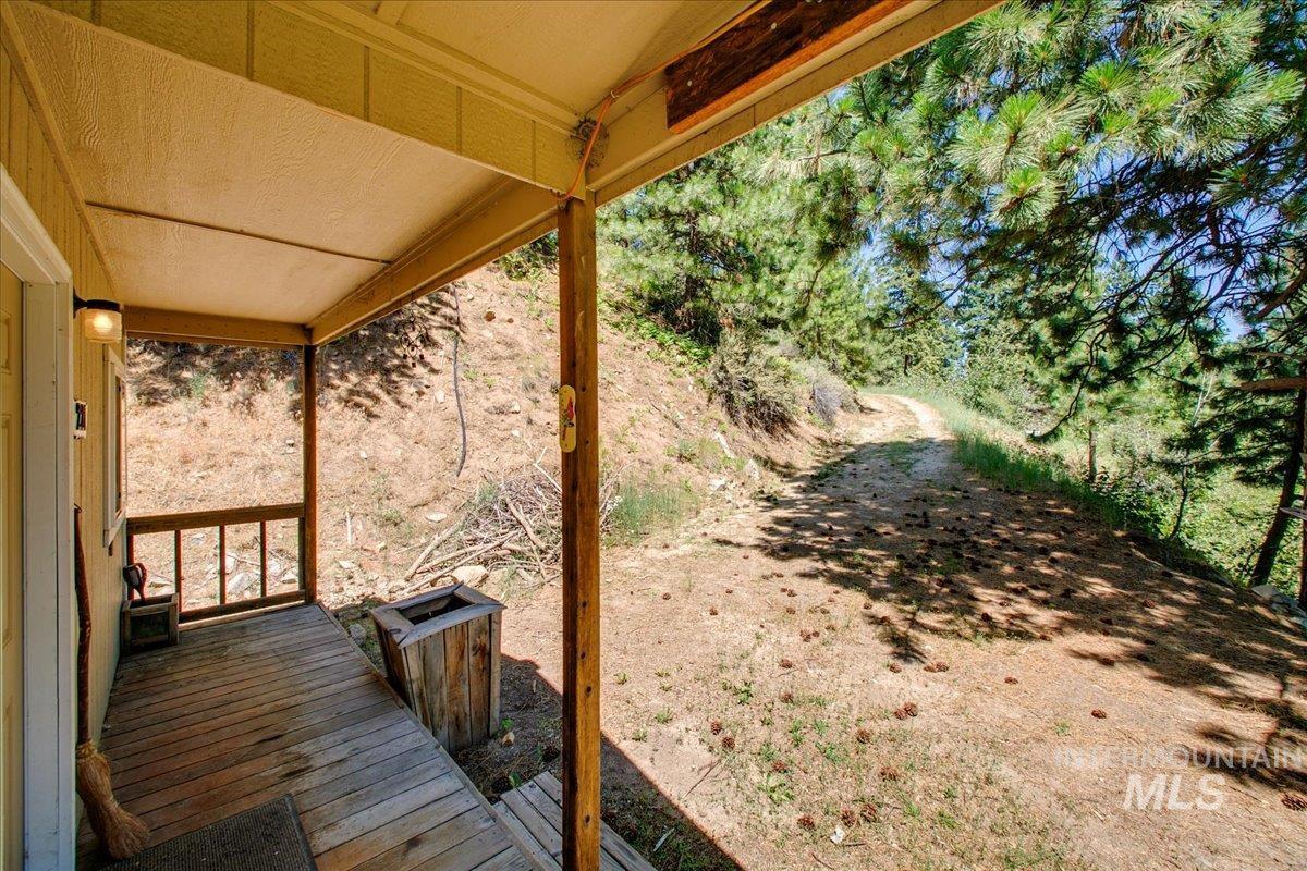 221 Tollgate Road Property Photo 18