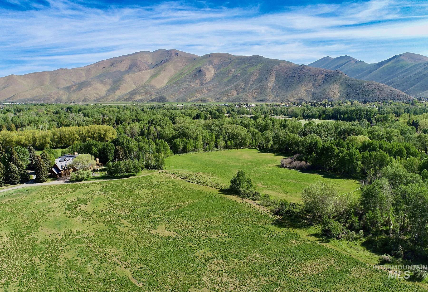 40 Fox Hollow Gulch Rd Property Photo 1