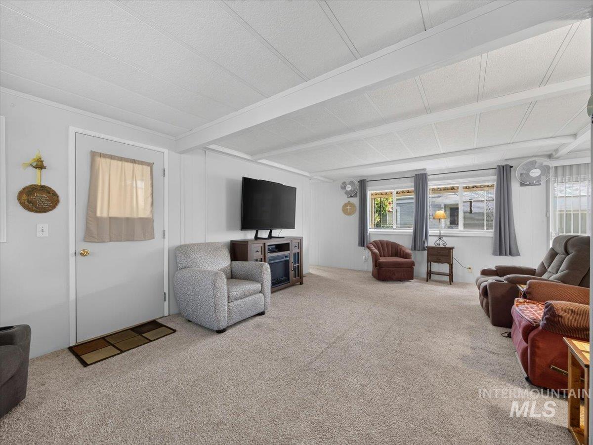 5725 Confederate Ln Property Photo 6