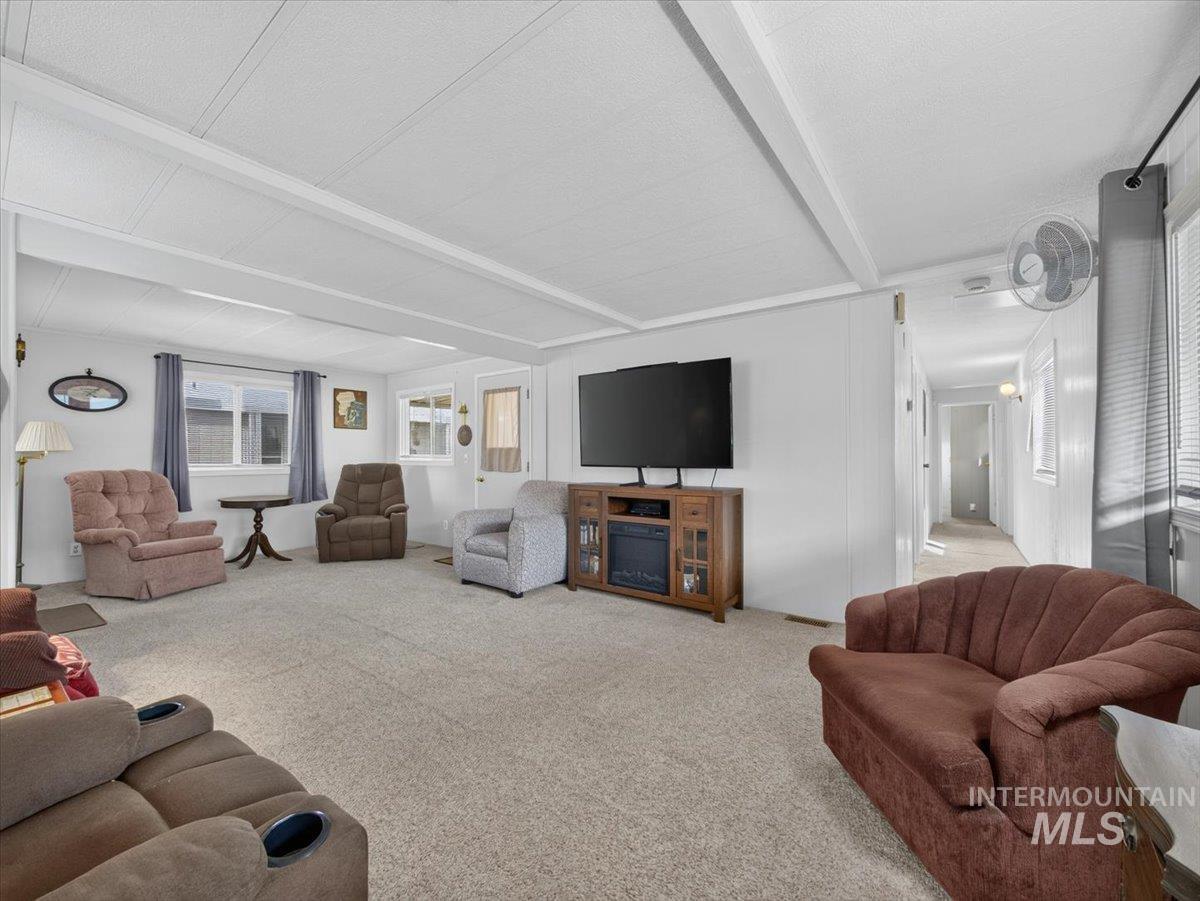 5725 Confederate Ln Property Photo 9