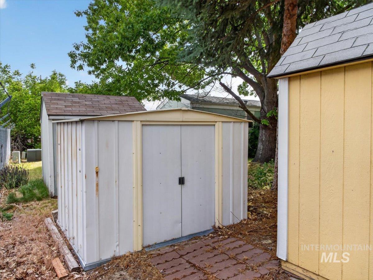 5725 Confederate Ln Property Photo 35