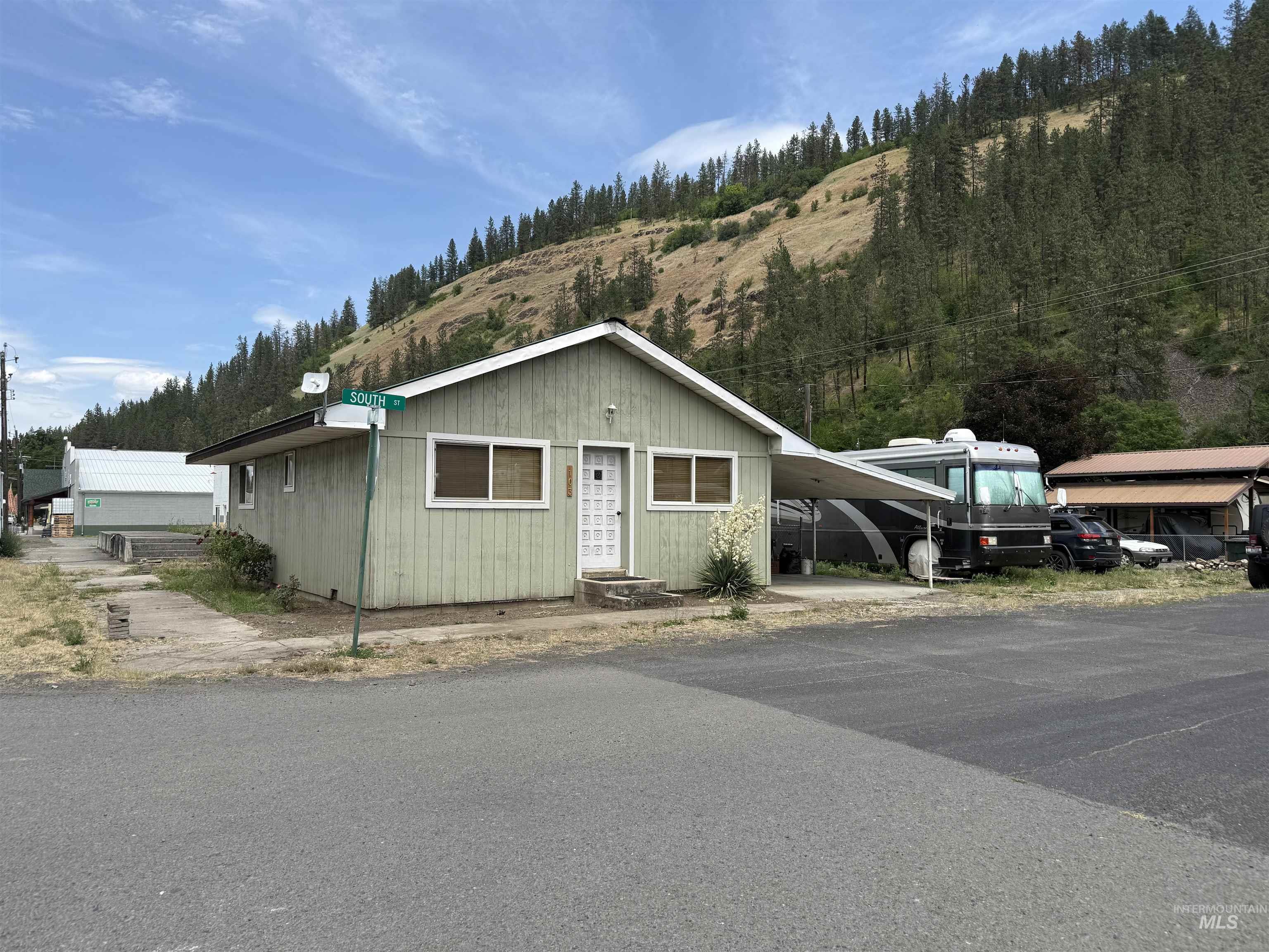 103 S Street Property Photo 2