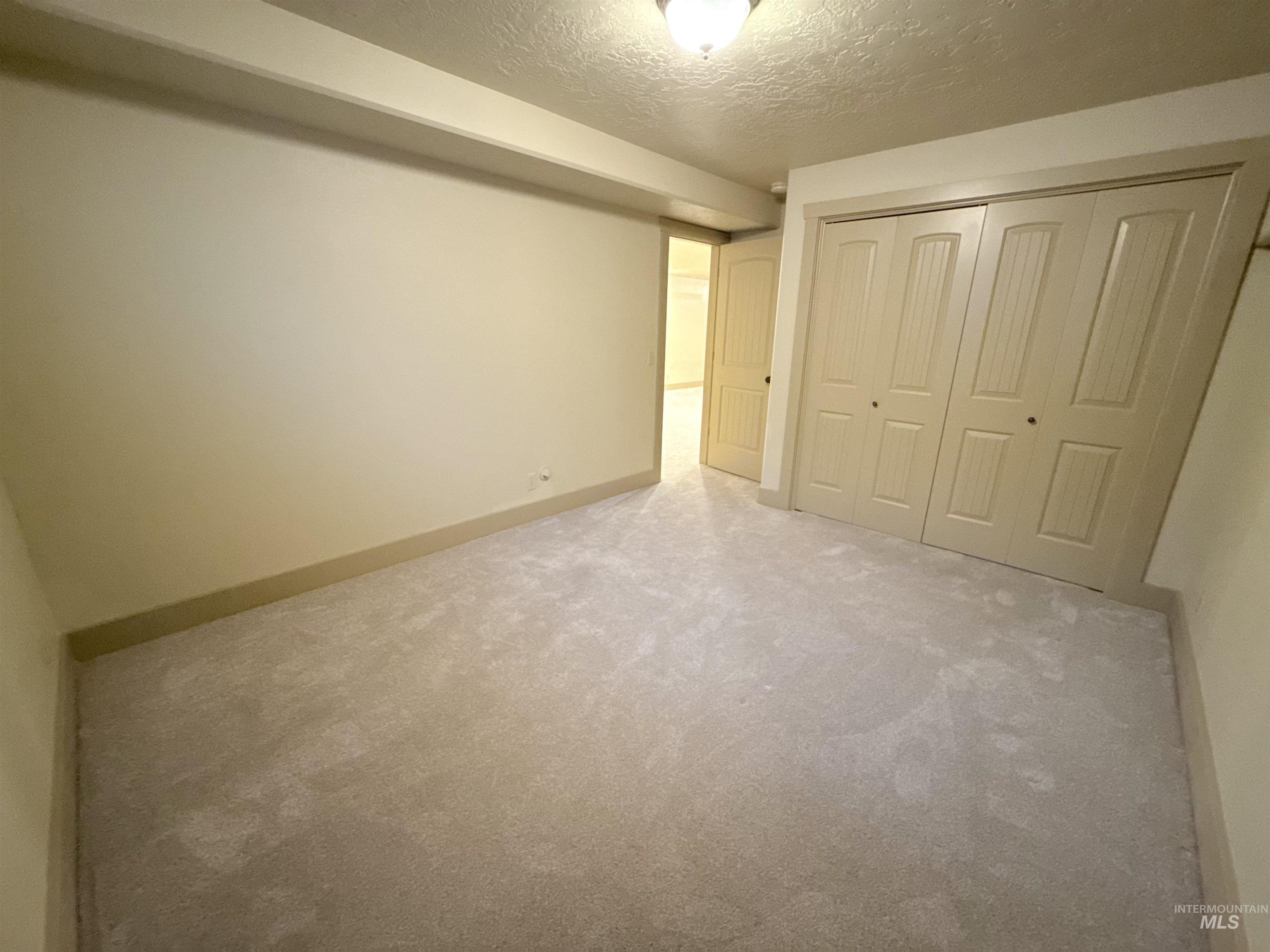 937 Oakwood Ave Property Photo 24
