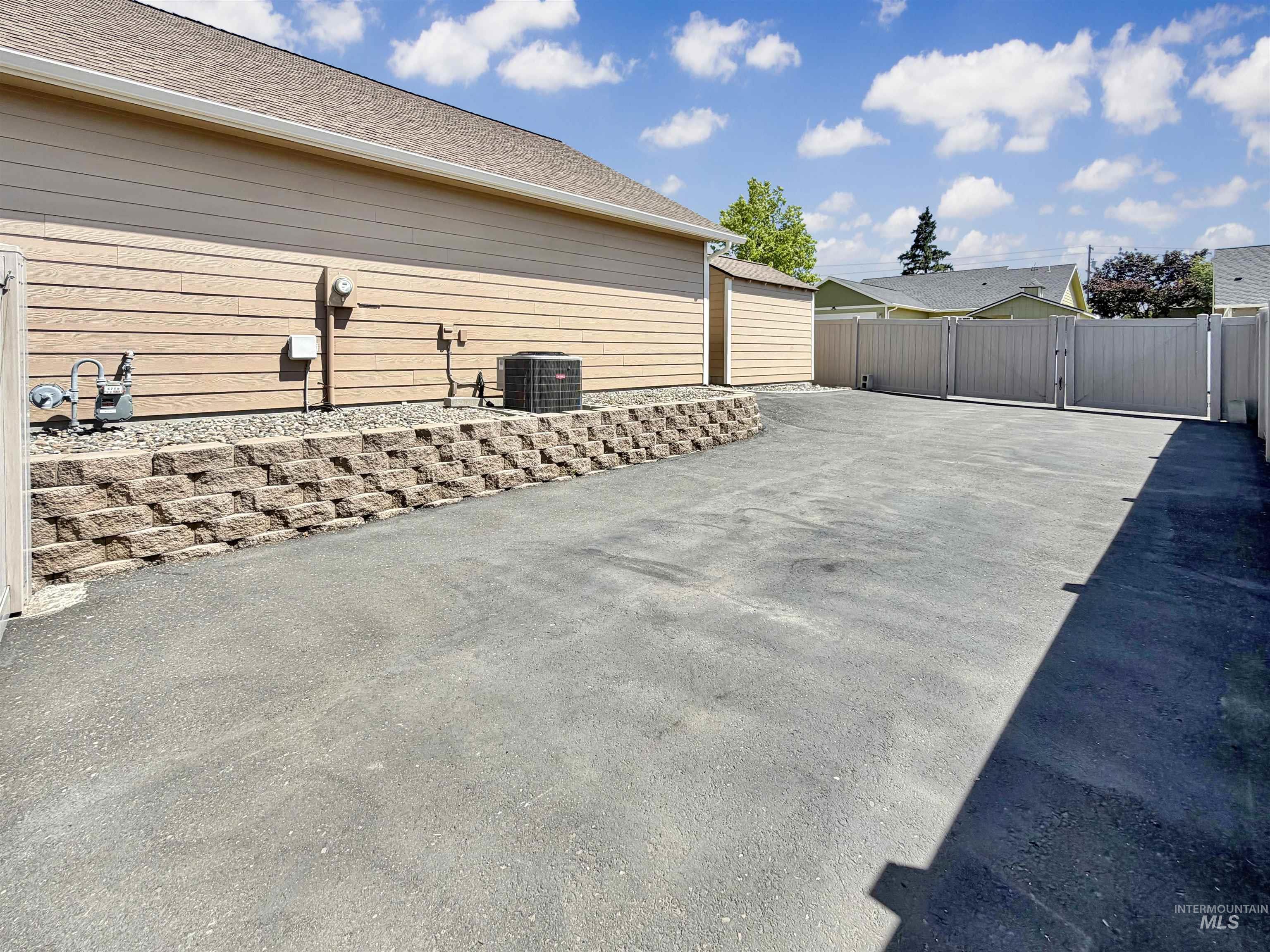 1506 Westview Ct Property Photo 8