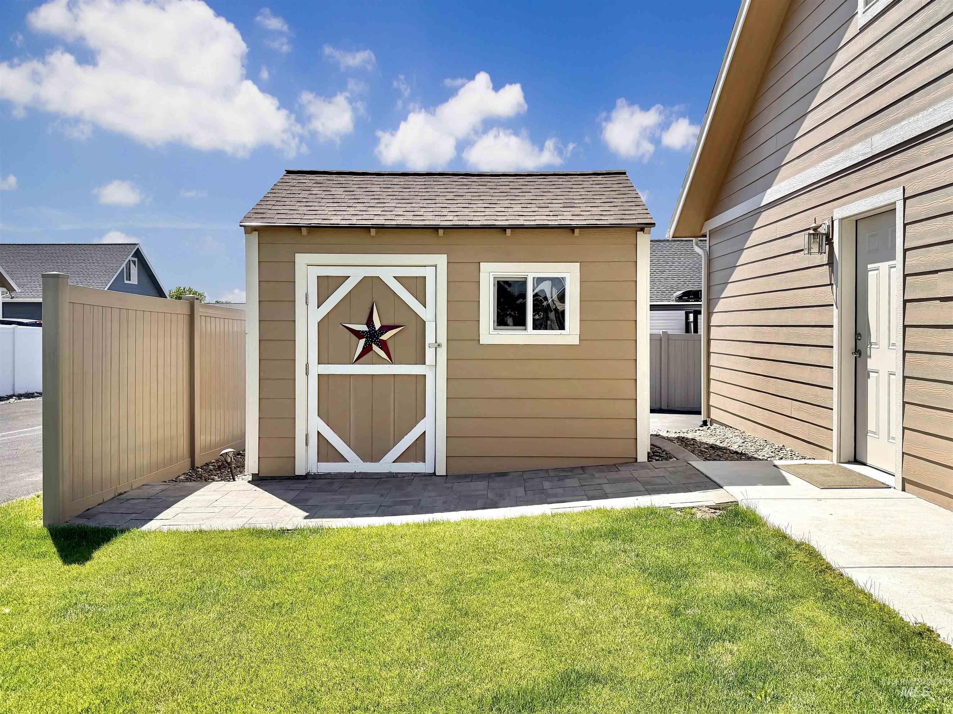 1506 Westview Ct Property Photo 10