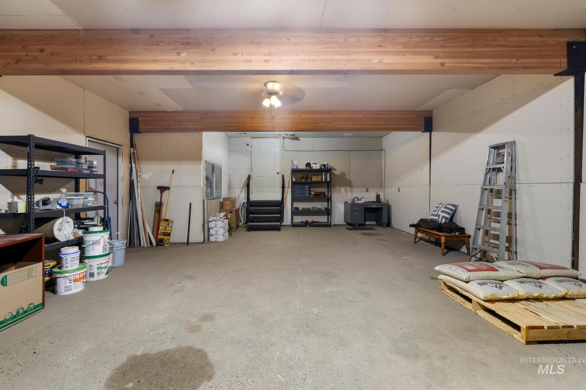 309 S Rail St W Property Photo 15