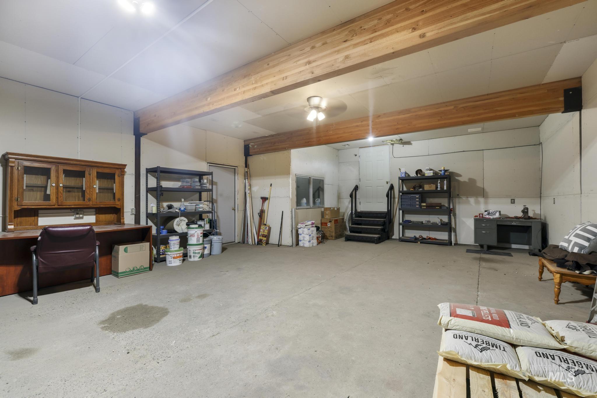 309 S Rail St W Property Photo 16