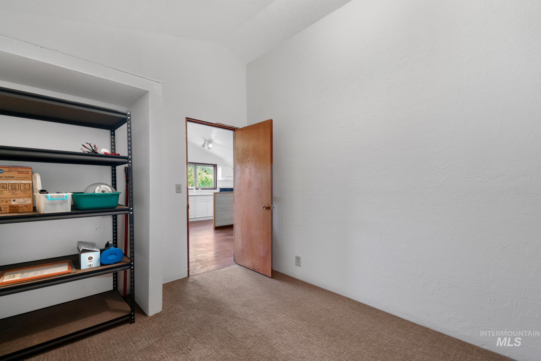 309 S Rail St W Property Photo 32