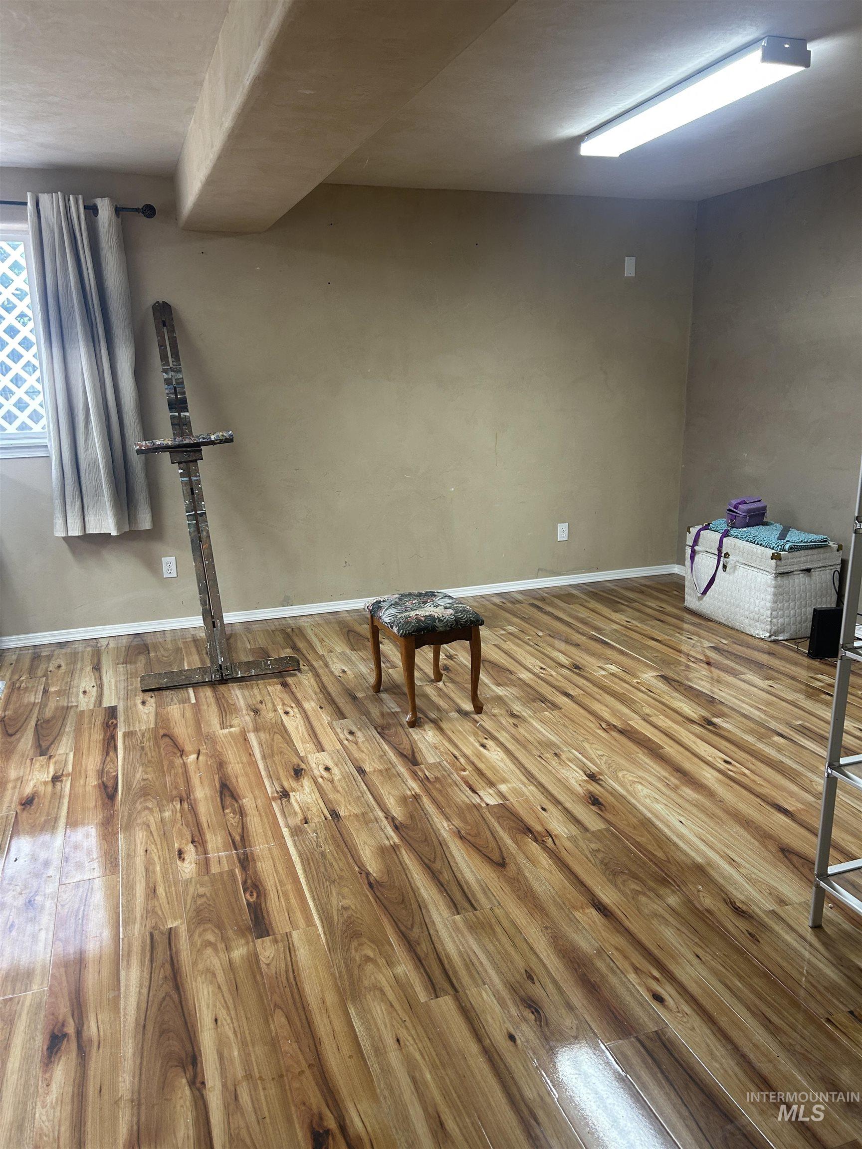 1444 E Doberman Property Photo 11