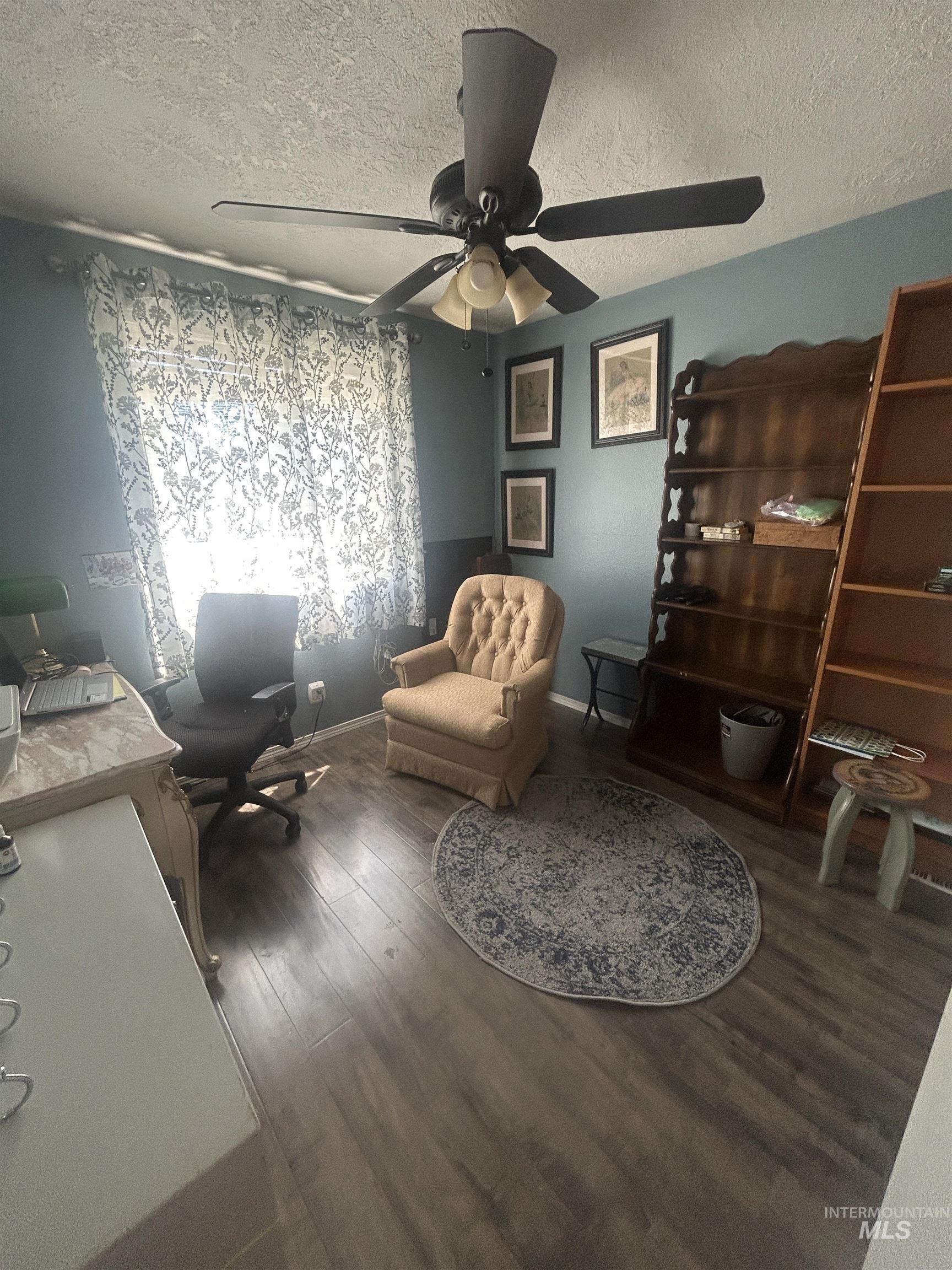 1444 E Doberman Property Photo 13