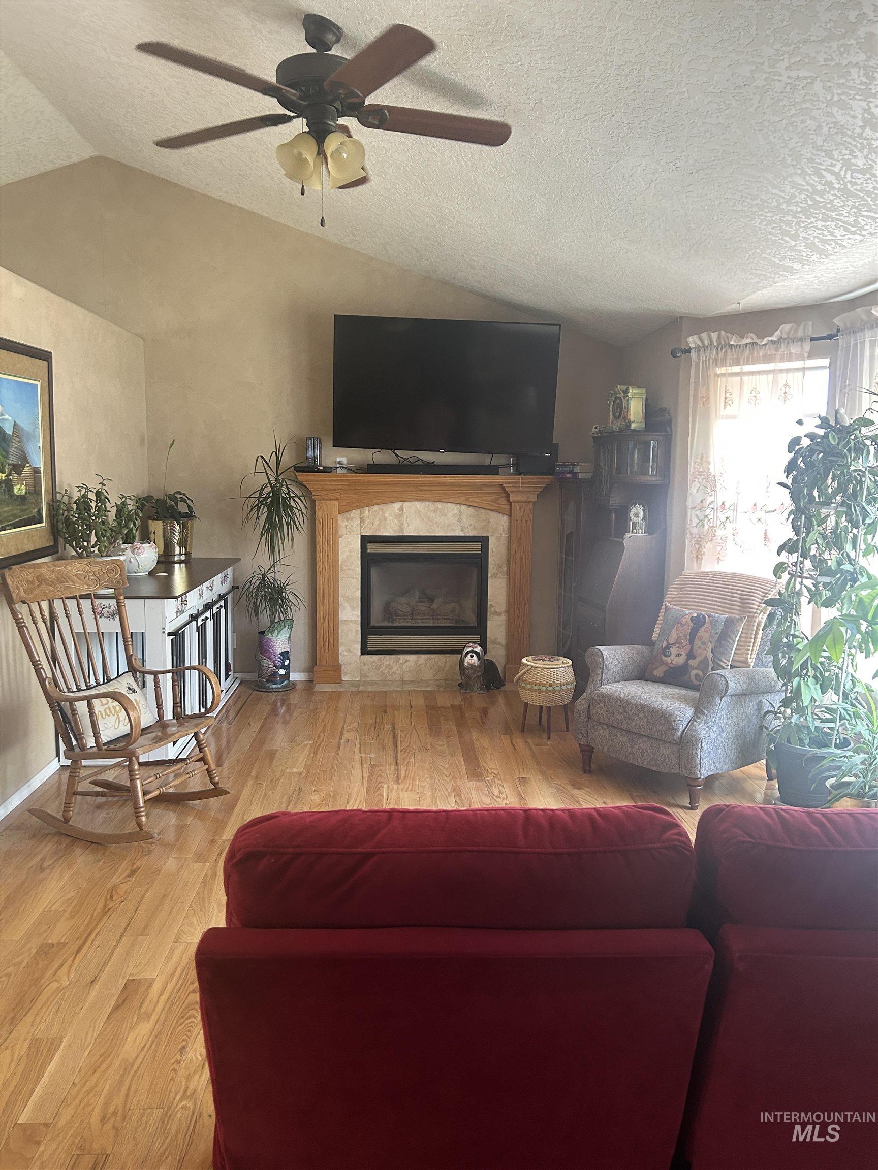 1444 E Doberman Property Photo 15