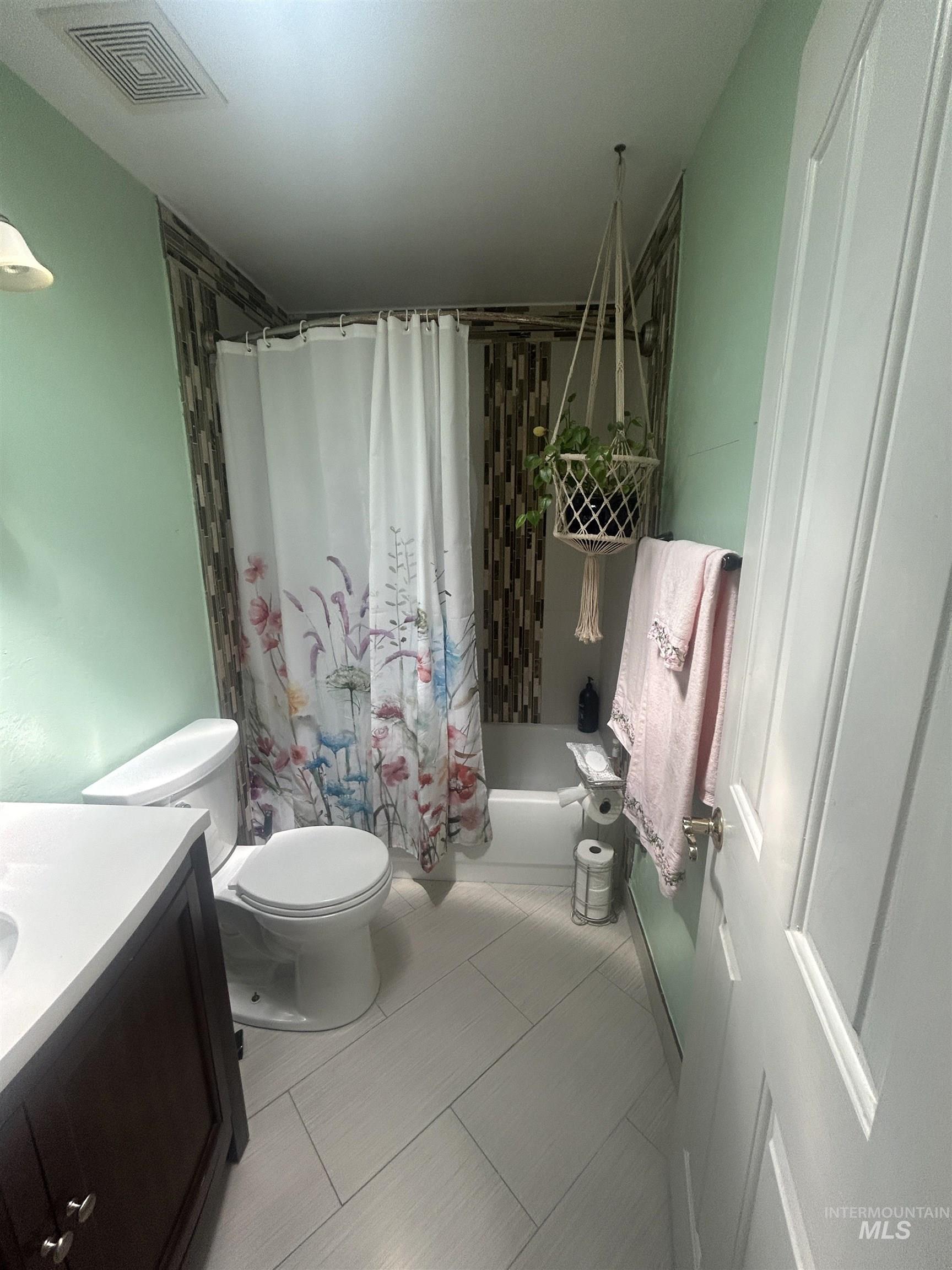 1444 E Doberman Property Photo 16