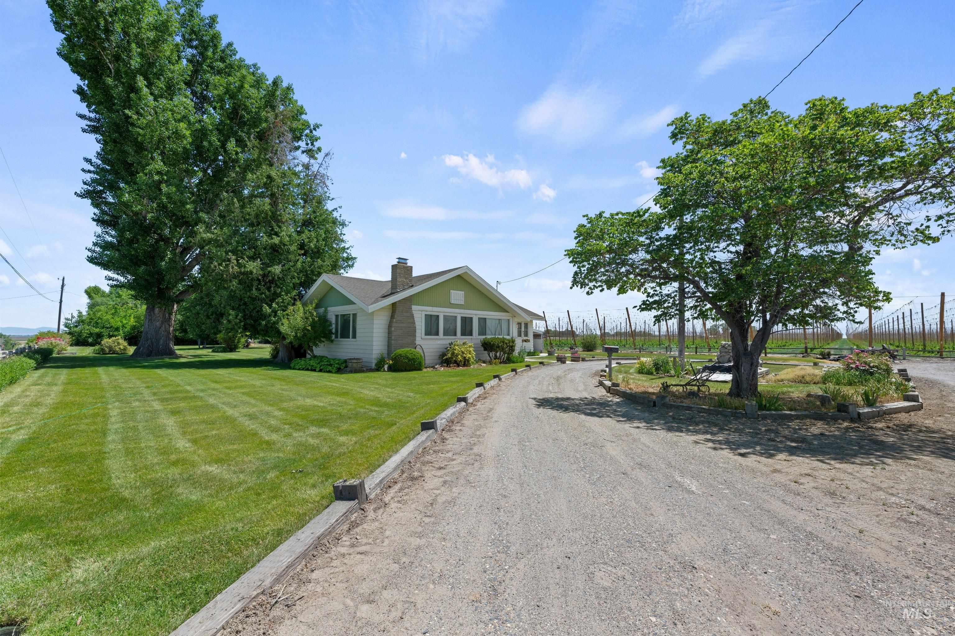 25565 Simplot Blvd Property Photo 4