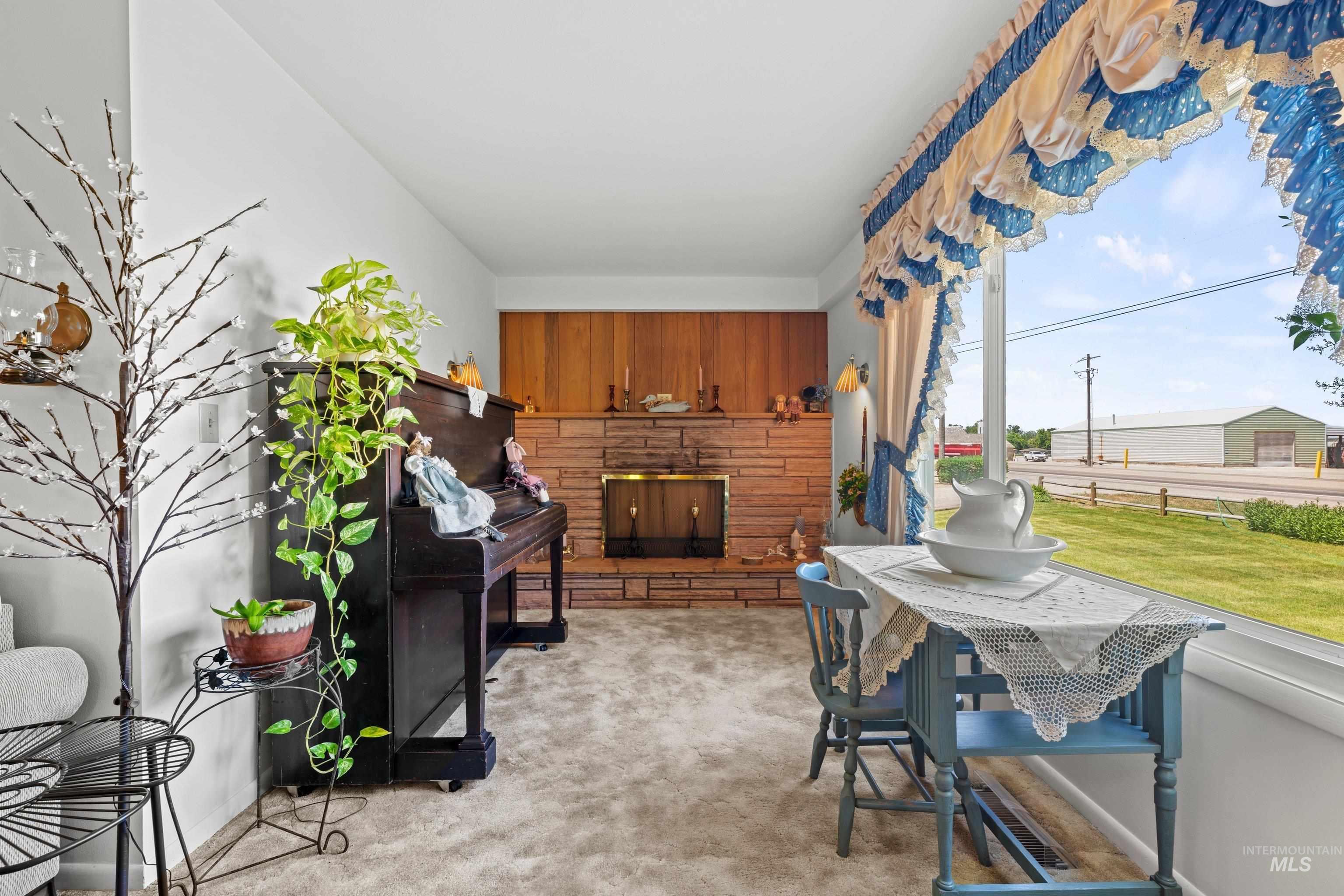 25565 Simplot Blvd Property Photo 8