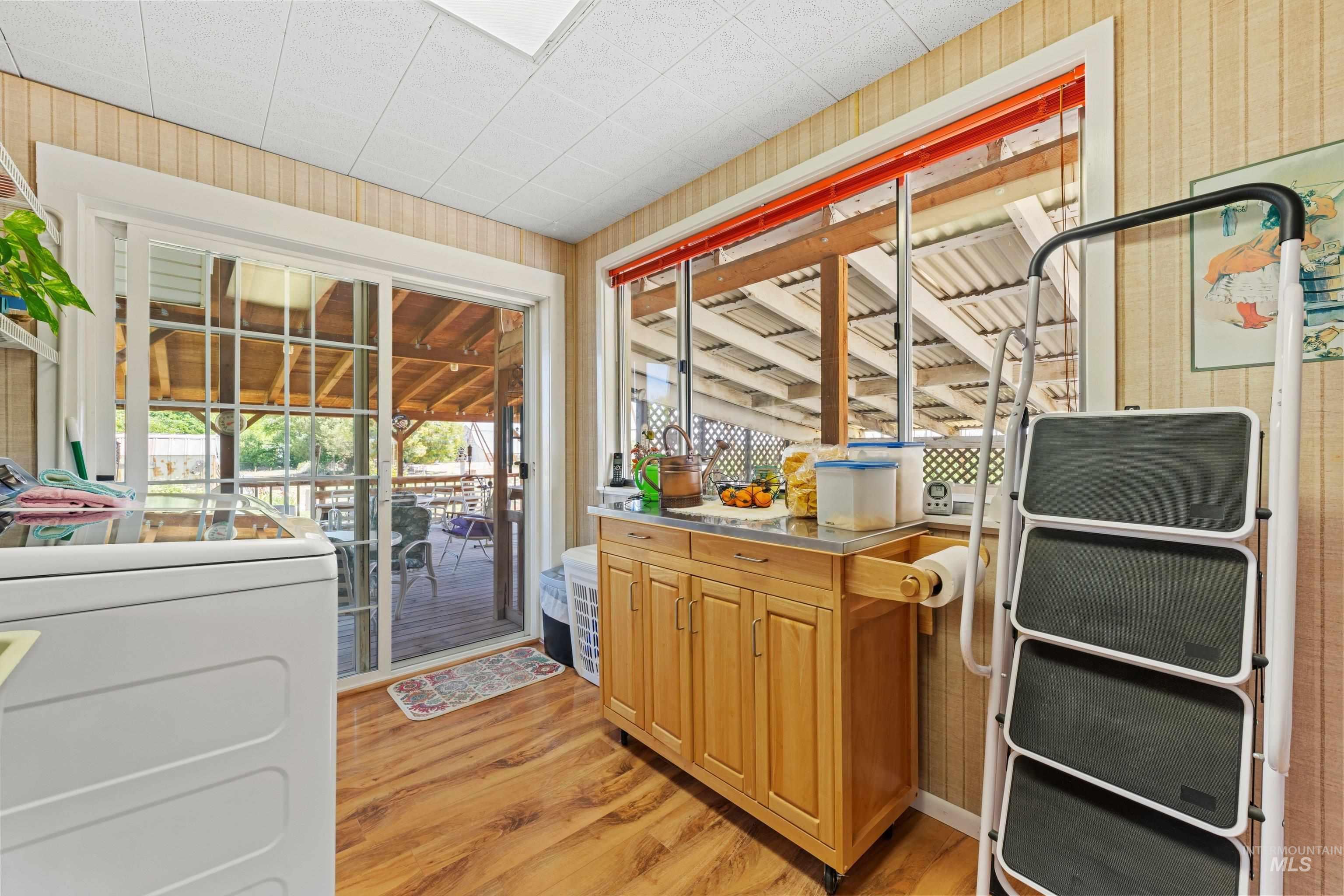 25565 Simplot Blvd Property Photo 22