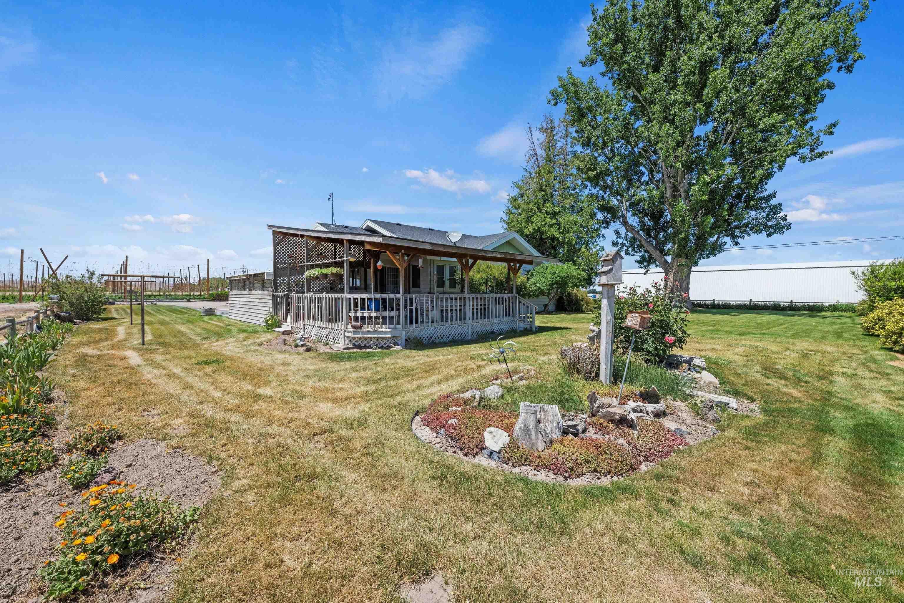 25565 Simplot Blvd Property Photo 26
