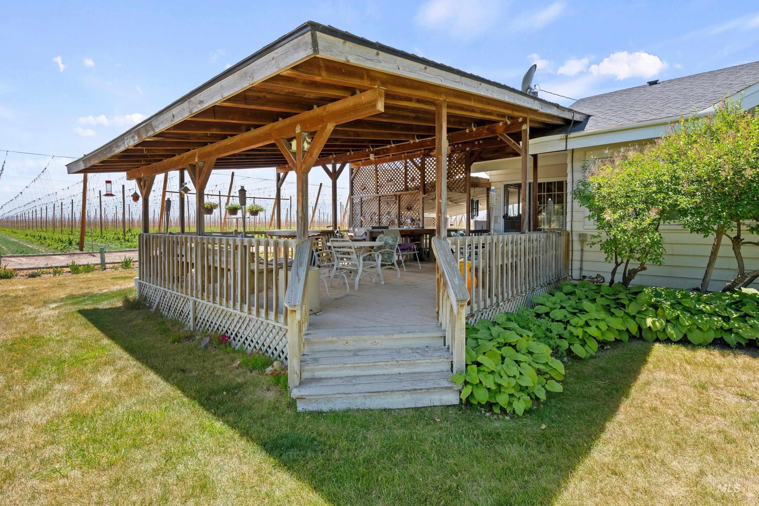 25565 Simplot Blvd Property Photo 27