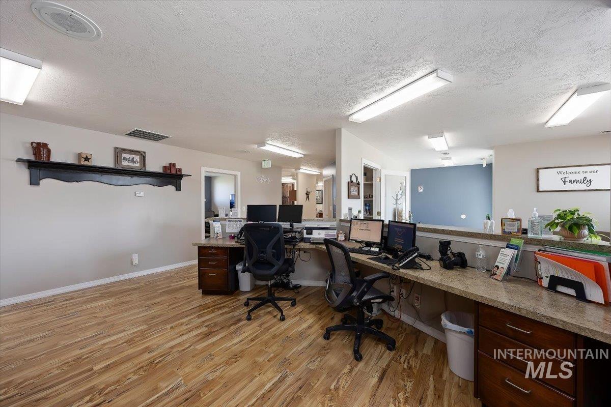 529 Broadway Ave. S. Property Photo 11