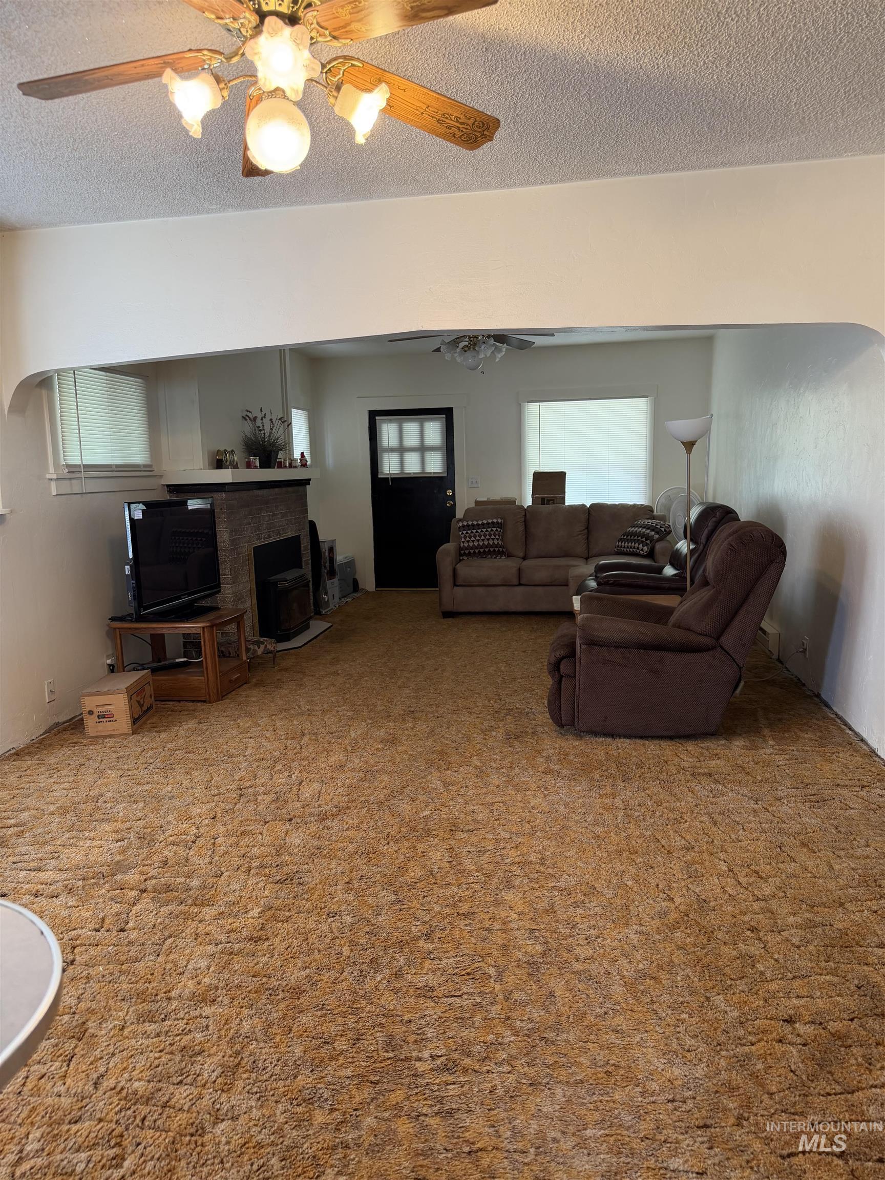 325 Orchard Ave Property Photo 20
