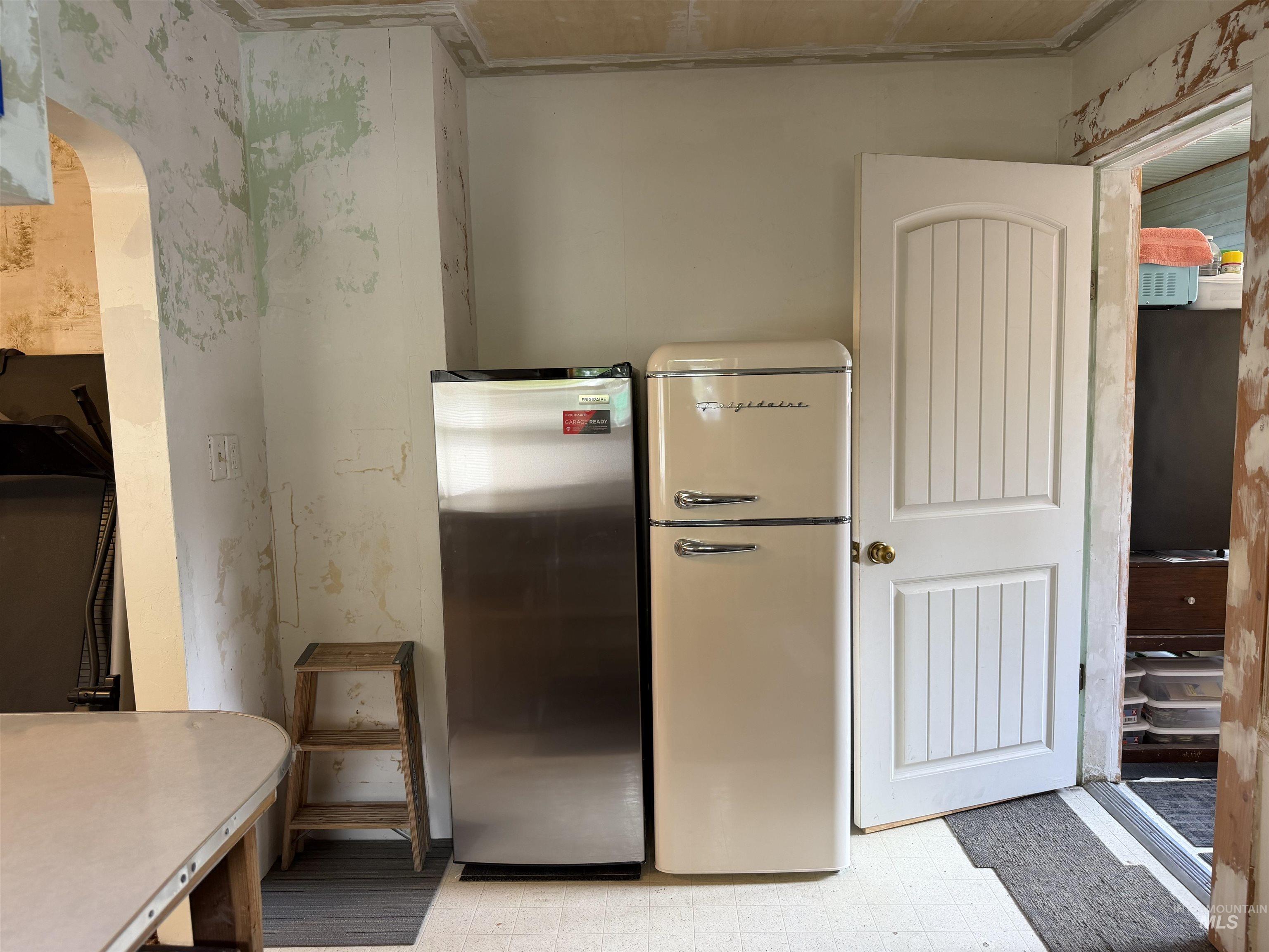 325 Orchard Ave Property Photo 29