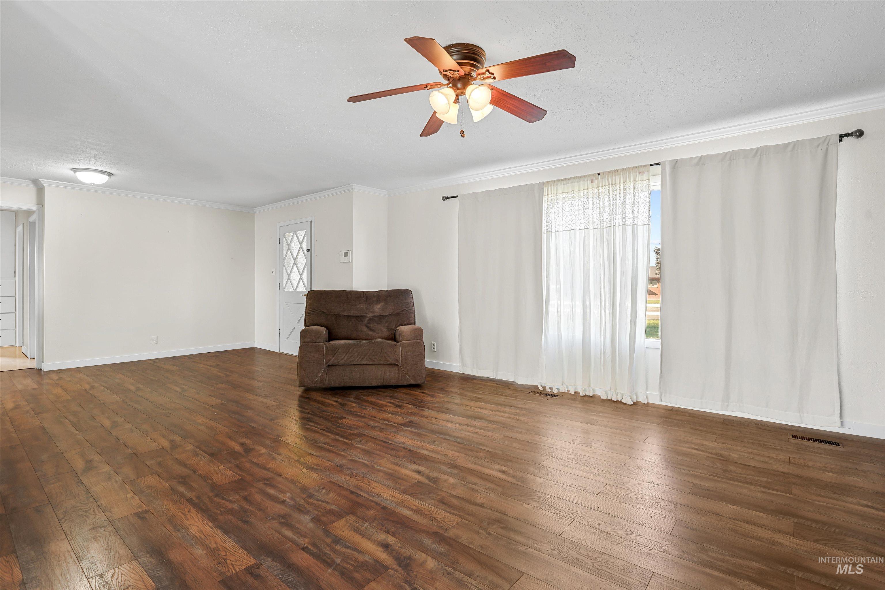 31 W 208 S Property Photo 6