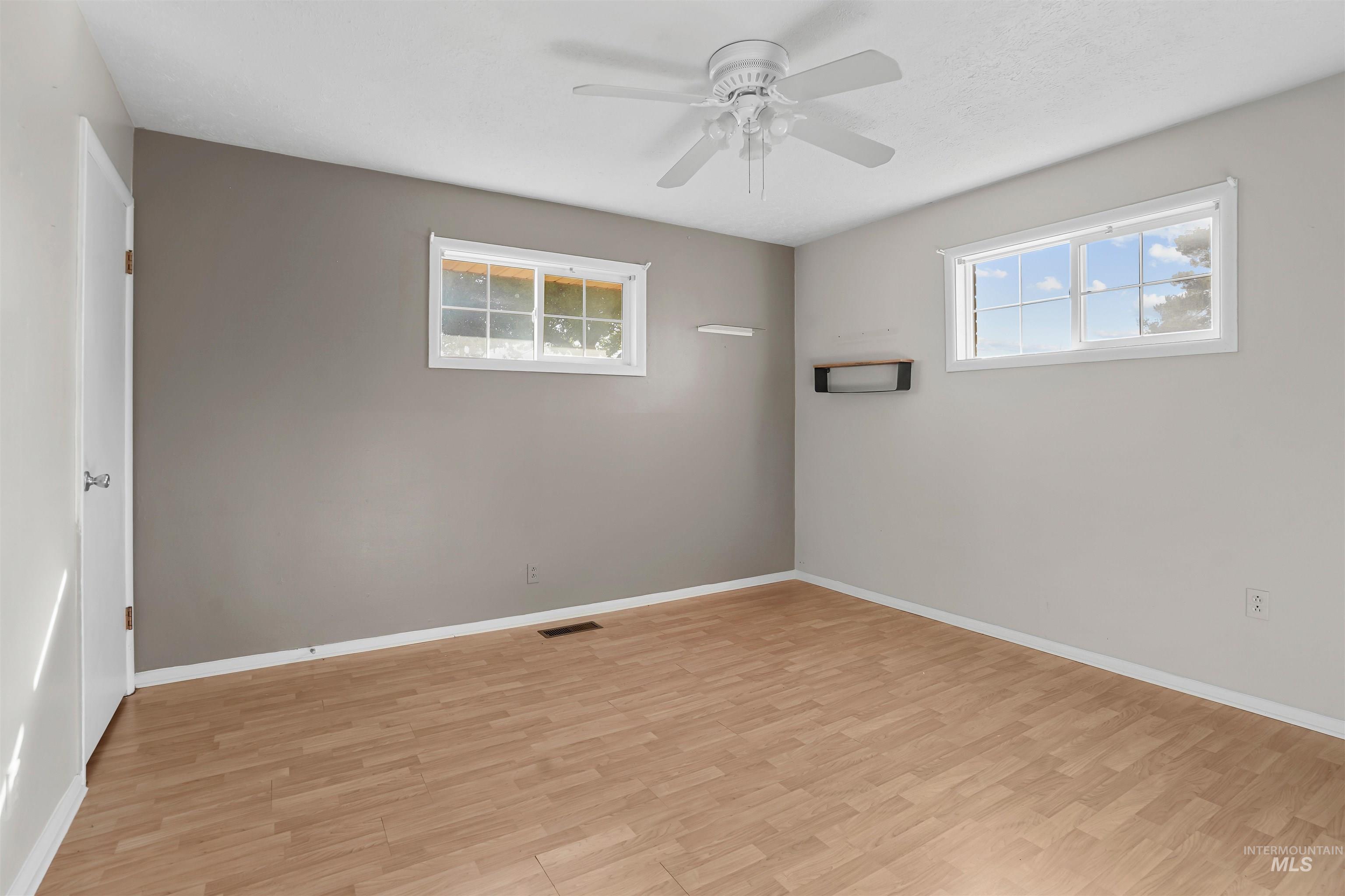 31 W 208 S Property Photo 12
