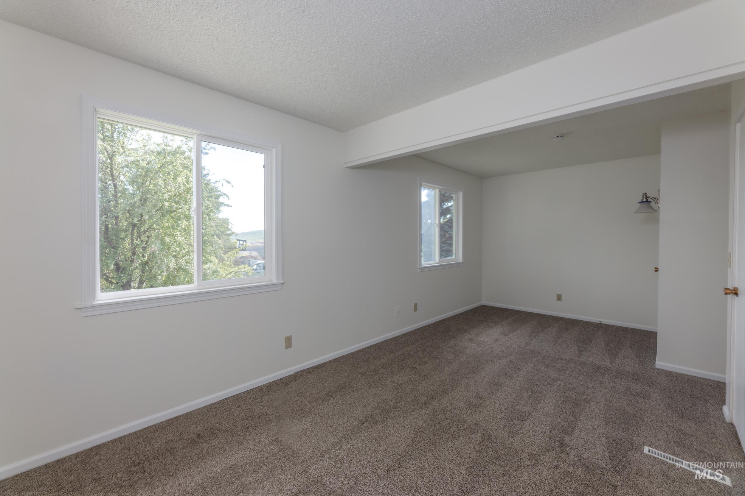 114 Arrow Property Photo 14