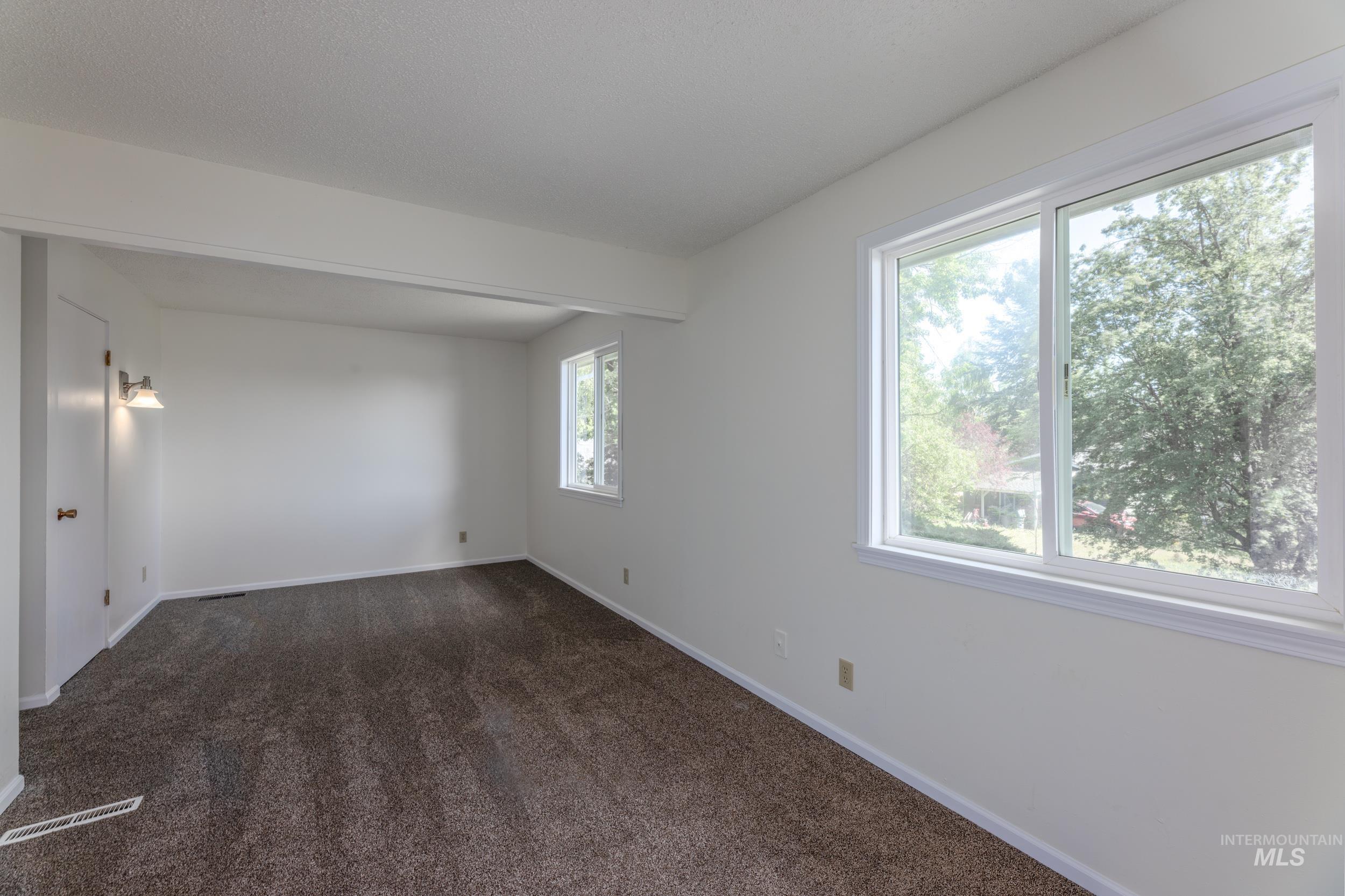 114 Arrow Property Photo 15