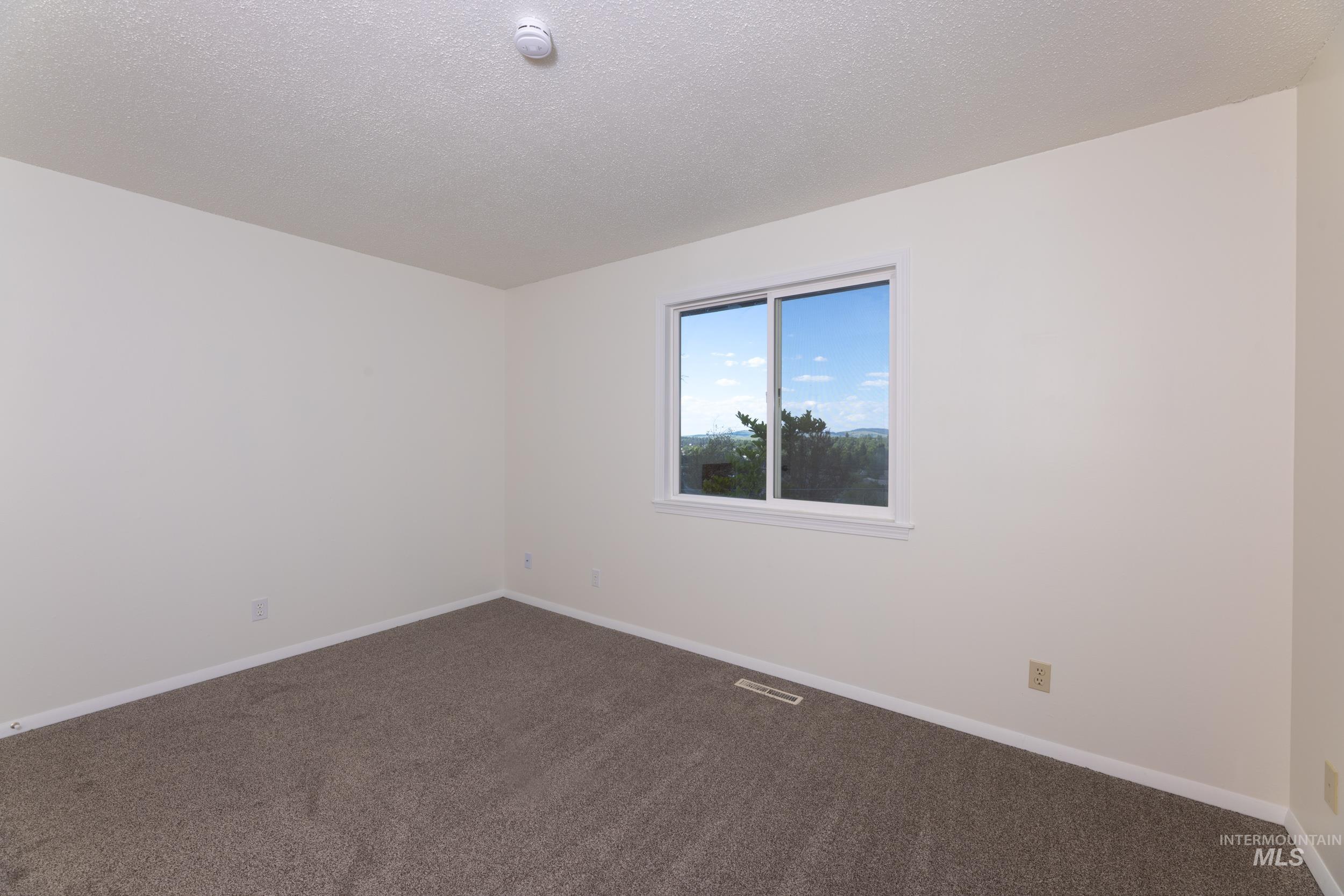 114 Arrow Property Photo 19