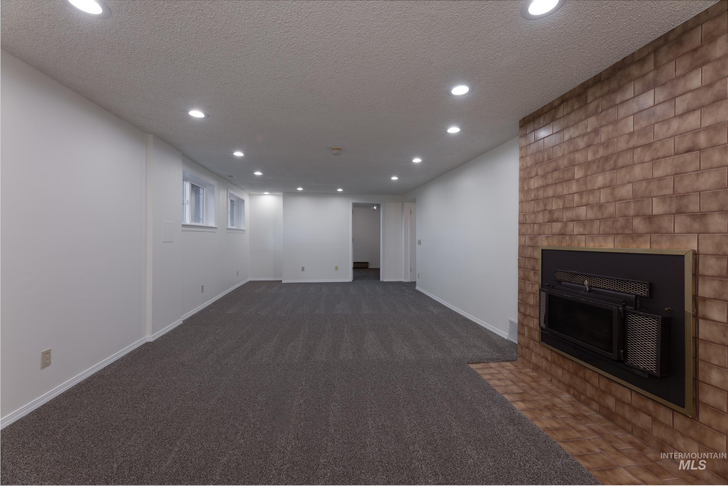 114 Arrow Property Photo 23