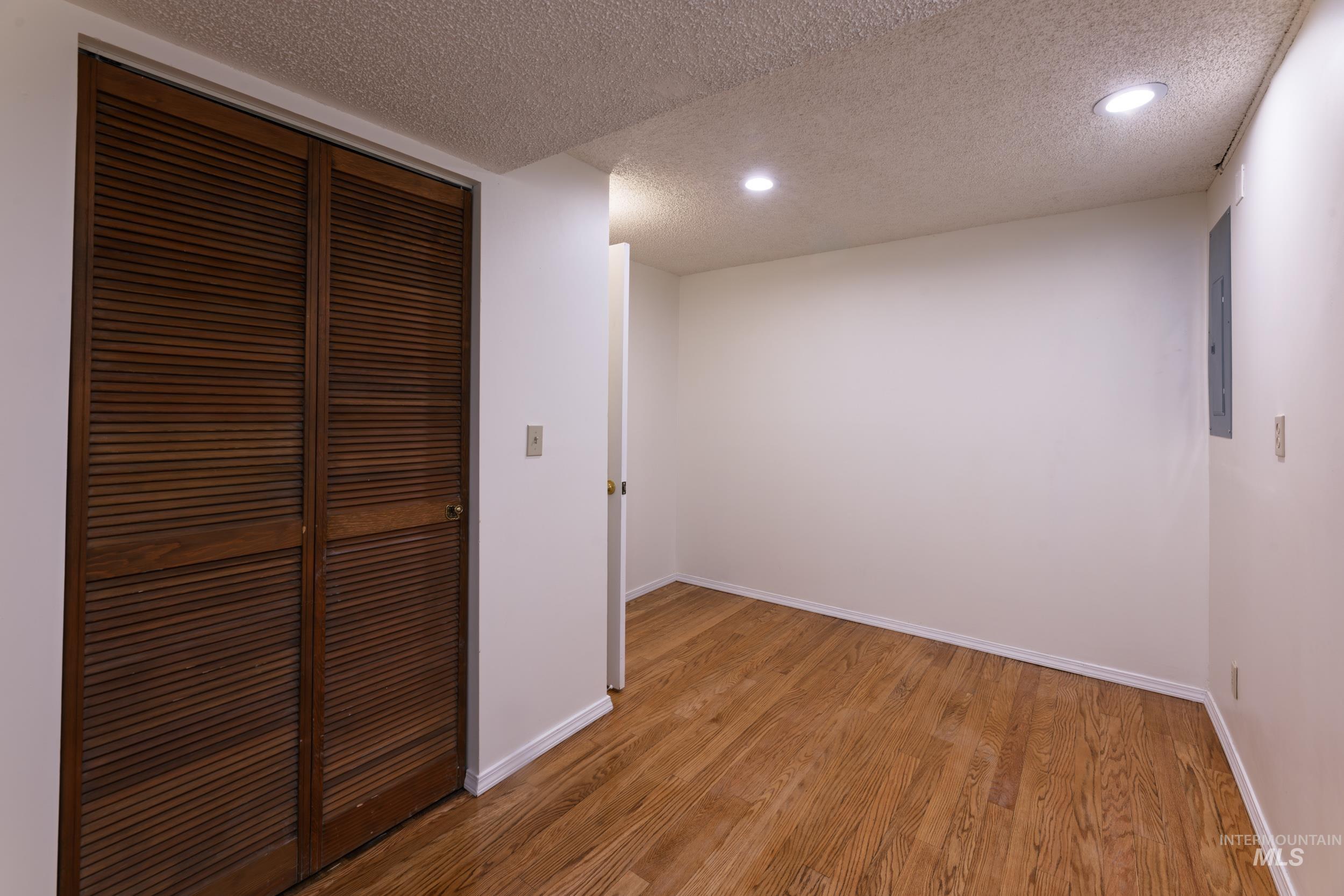 114 Arrow Property Photo 32