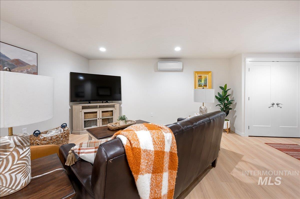 1001/1003 E. Franklin St. Property Photo 31